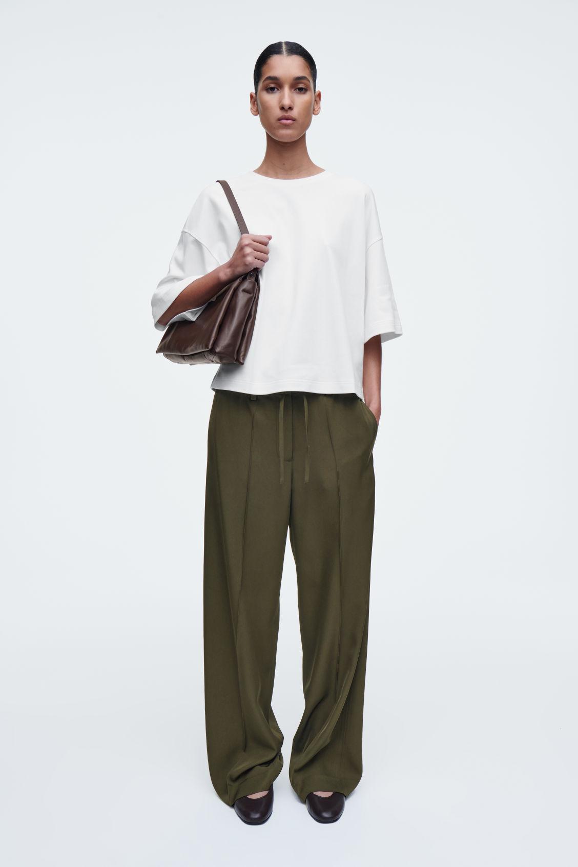 OVERSIZED BOXY T-SHIRT Product Image