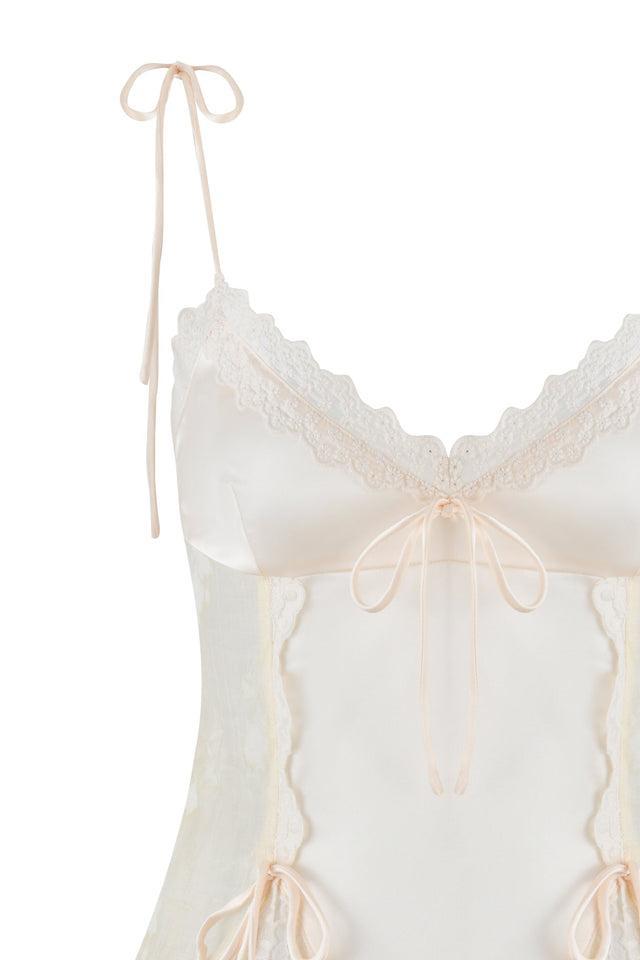 MEADOW TOP - WHITE : FLORAL DELIGHT Product Image