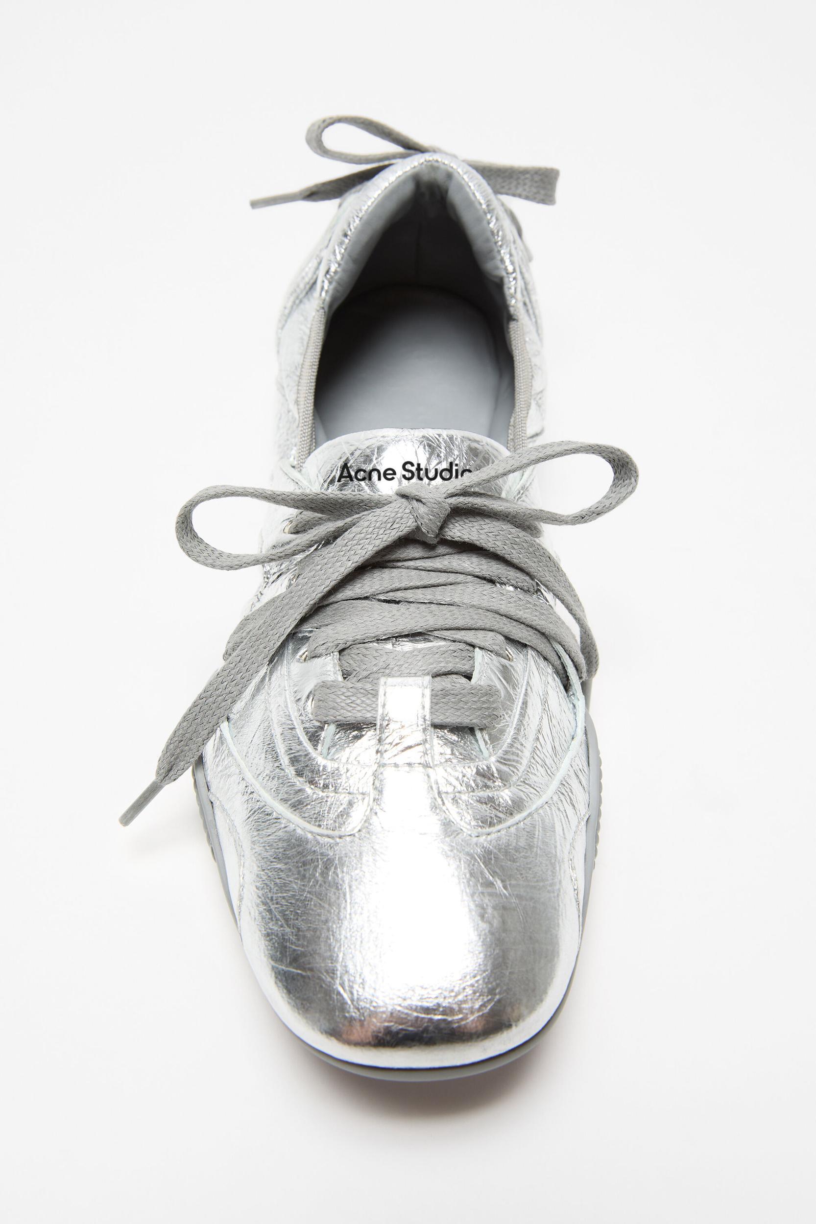 Lace-up leather shoes Product Image