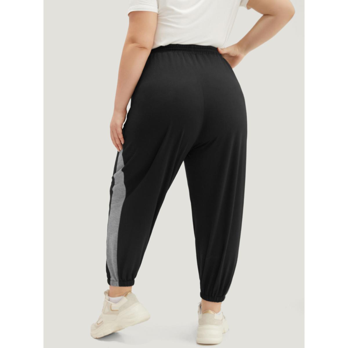 Patchwork Contrast Drawstring Sweatpant Black Plus Size Women Casual Dailywear Contrast 26/4X Bloomchic Product Image