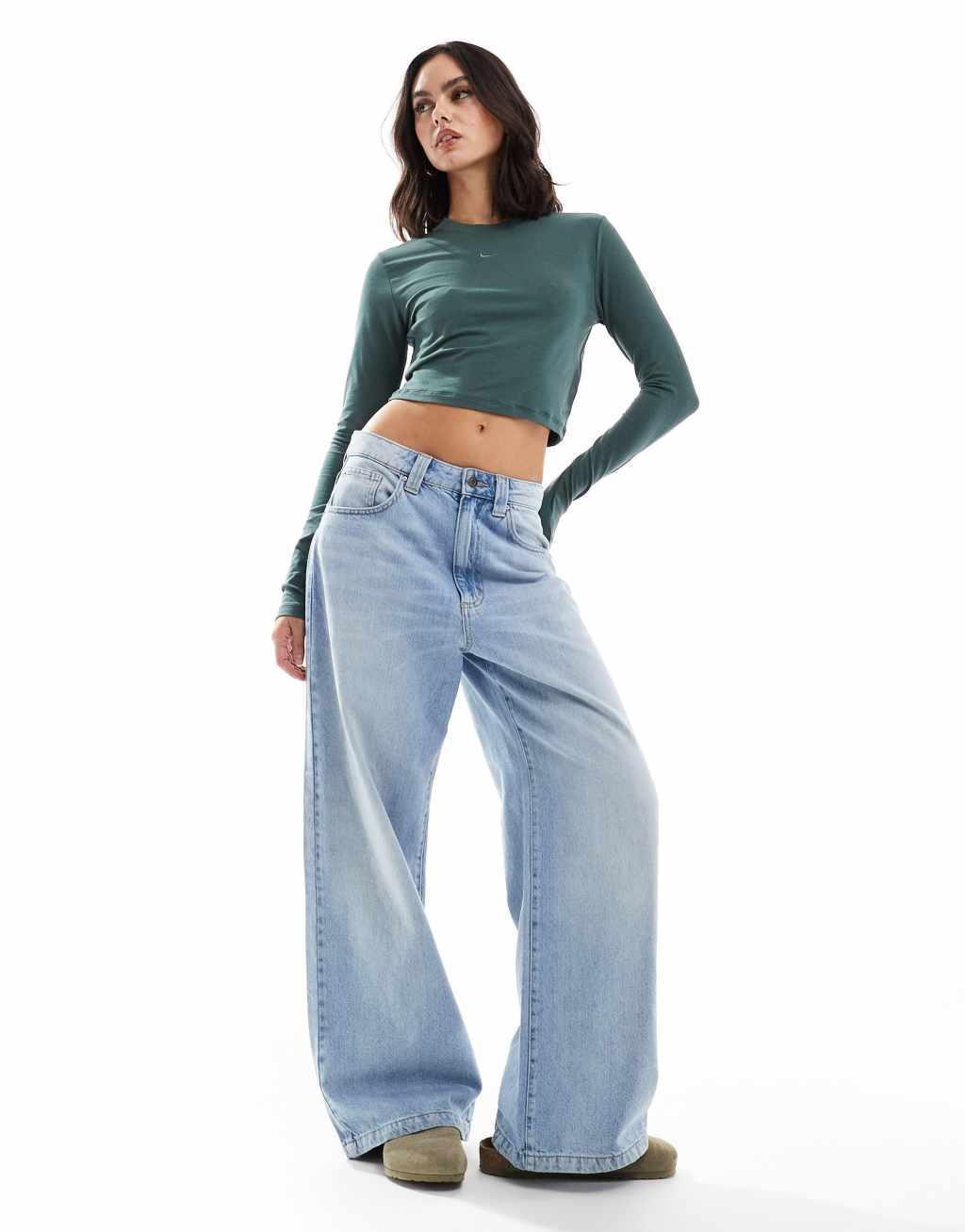 Nike Chill knitted longsleeve cropped t-shirt in dark green Product Image