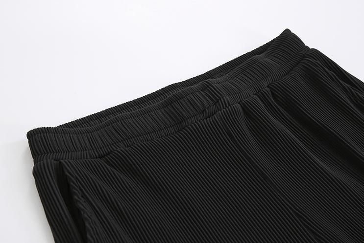 RT No. 2042 PLEATED ANKLE WIDE PANTS & HALF SLEEVE SHIRT Product Image