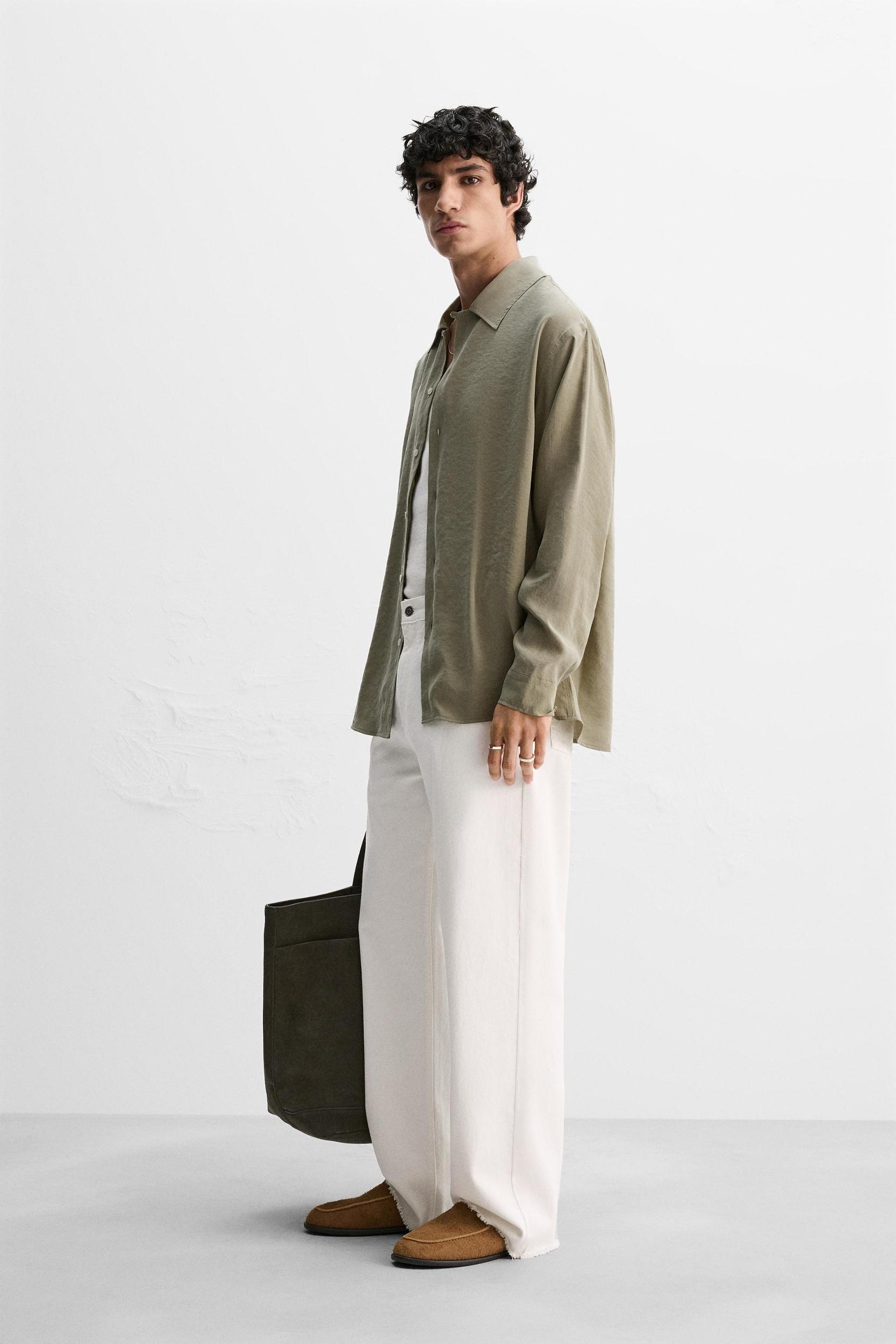 FLOWY SHIRT Product Image