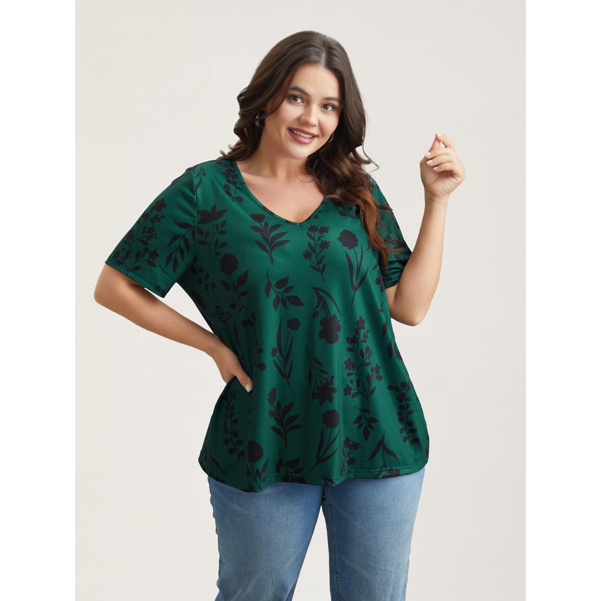 Plus Size Stretchy Floral Print V-Neck T-Shirt DarkGreen Women Casual Non Natural Flowers V-neck Everyday T-shirts BloomChic 30/6X Product Image