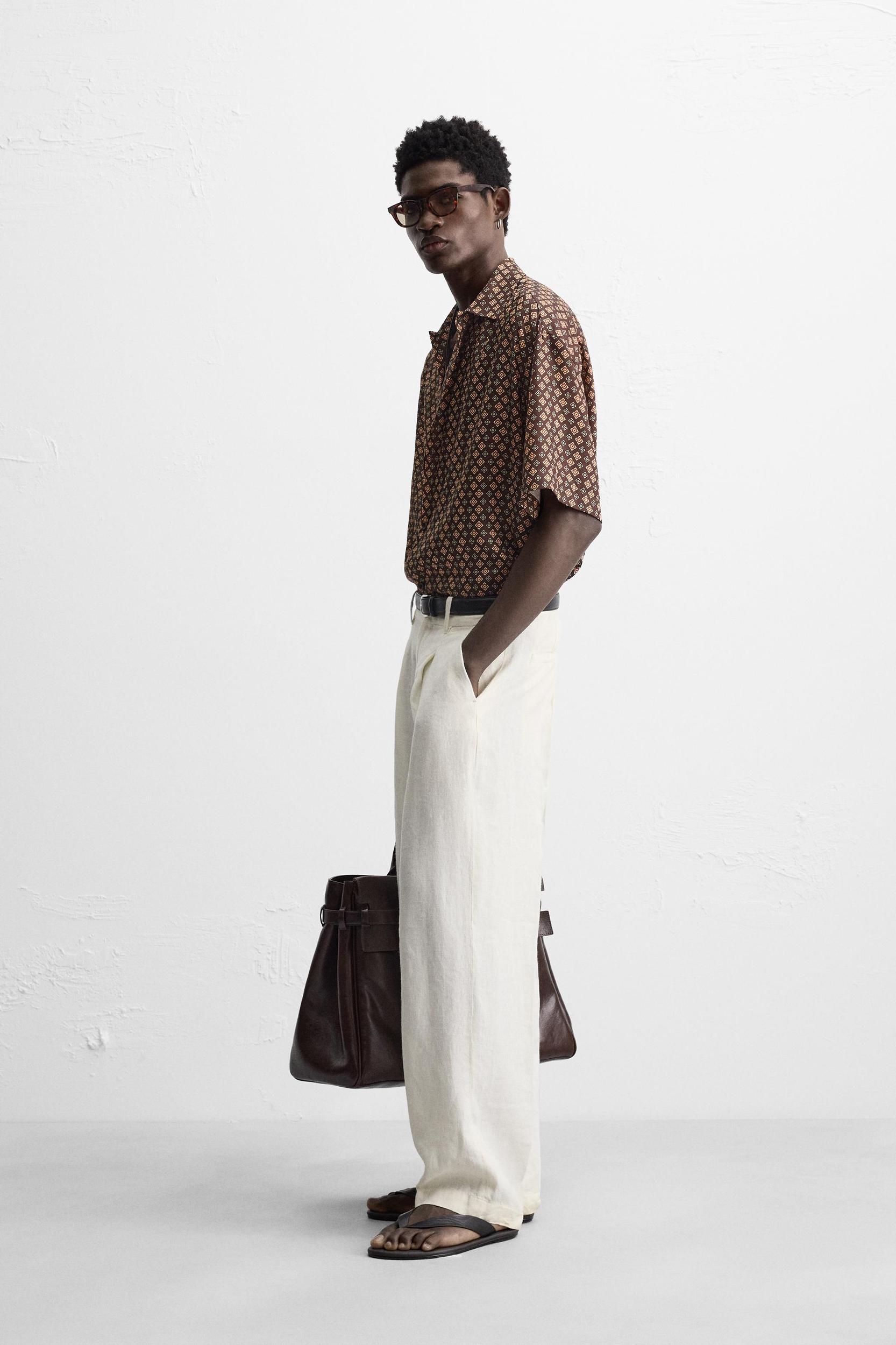 GEOMETRIC PRINT SHIRT Product Image