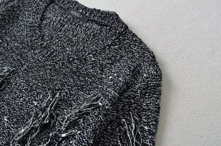 Crew Neck Plain Distressed Crop Sweater Product Image