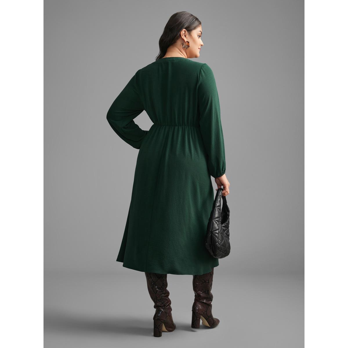 Plus Size Plain Notched Pleated Midi Dress DarkGreen Women At the Office Pleated Flat collar Long Sleeve Curvy BloomChic 28/5X Product Image