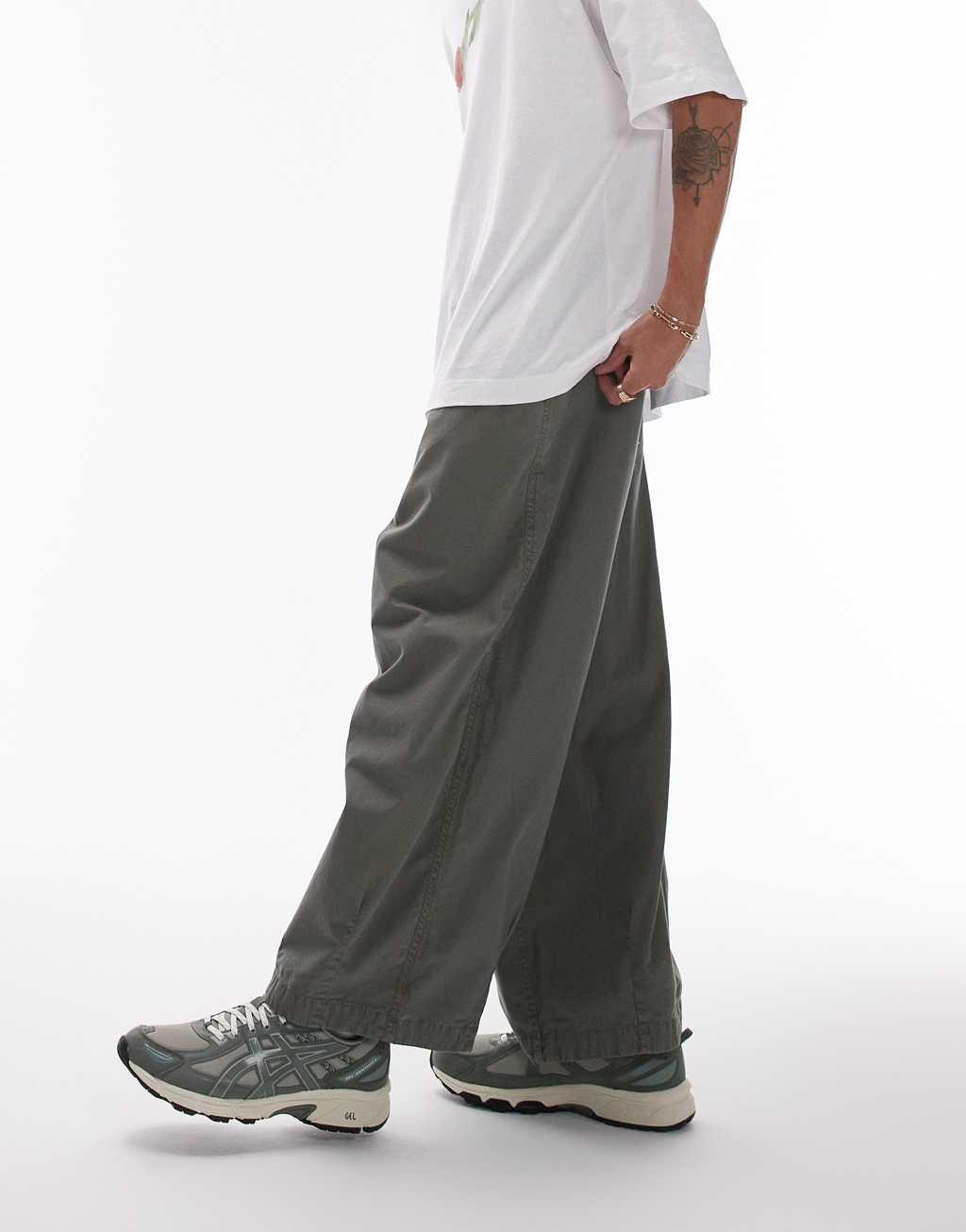 Topman wide leg cropped pants in khaki Product Image