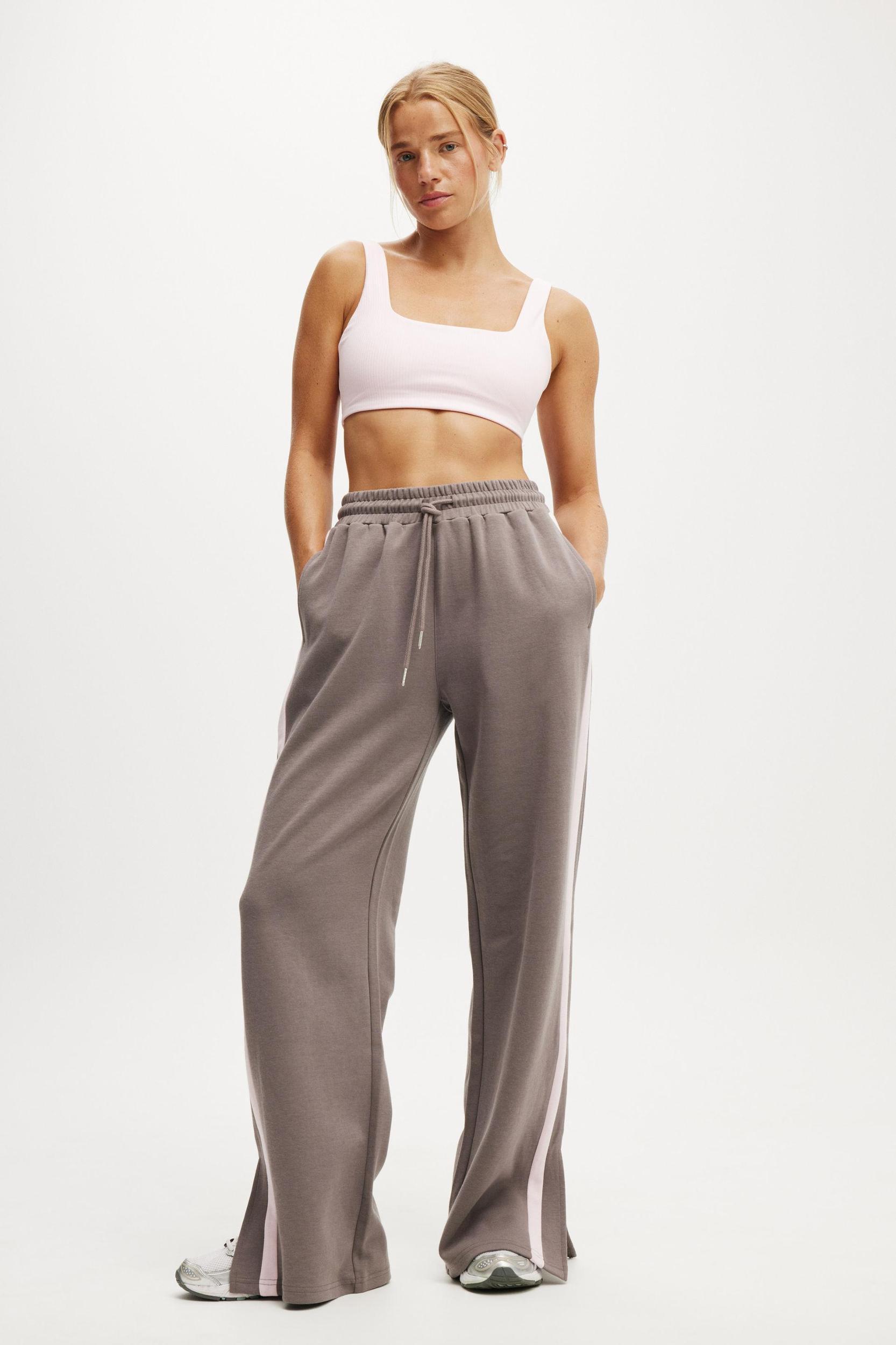 Outdoorsy Move Pant Product Image