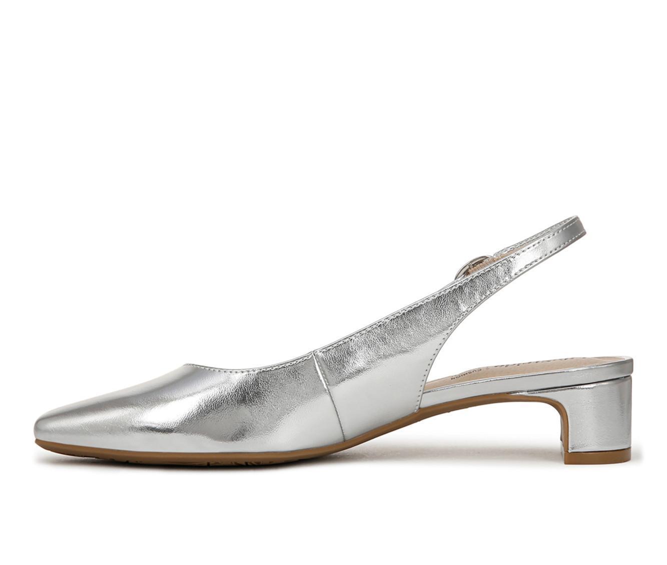 Women's LifeStride Lorena Pumps Product Image