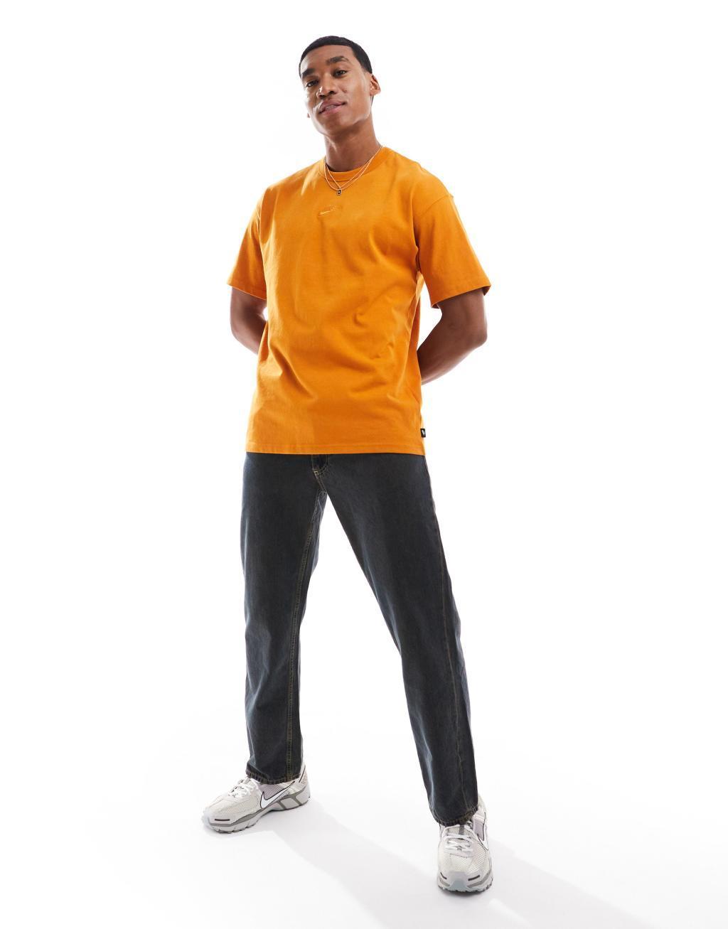 Nike Premium Essentials unisex oversized t-shirt Product Image