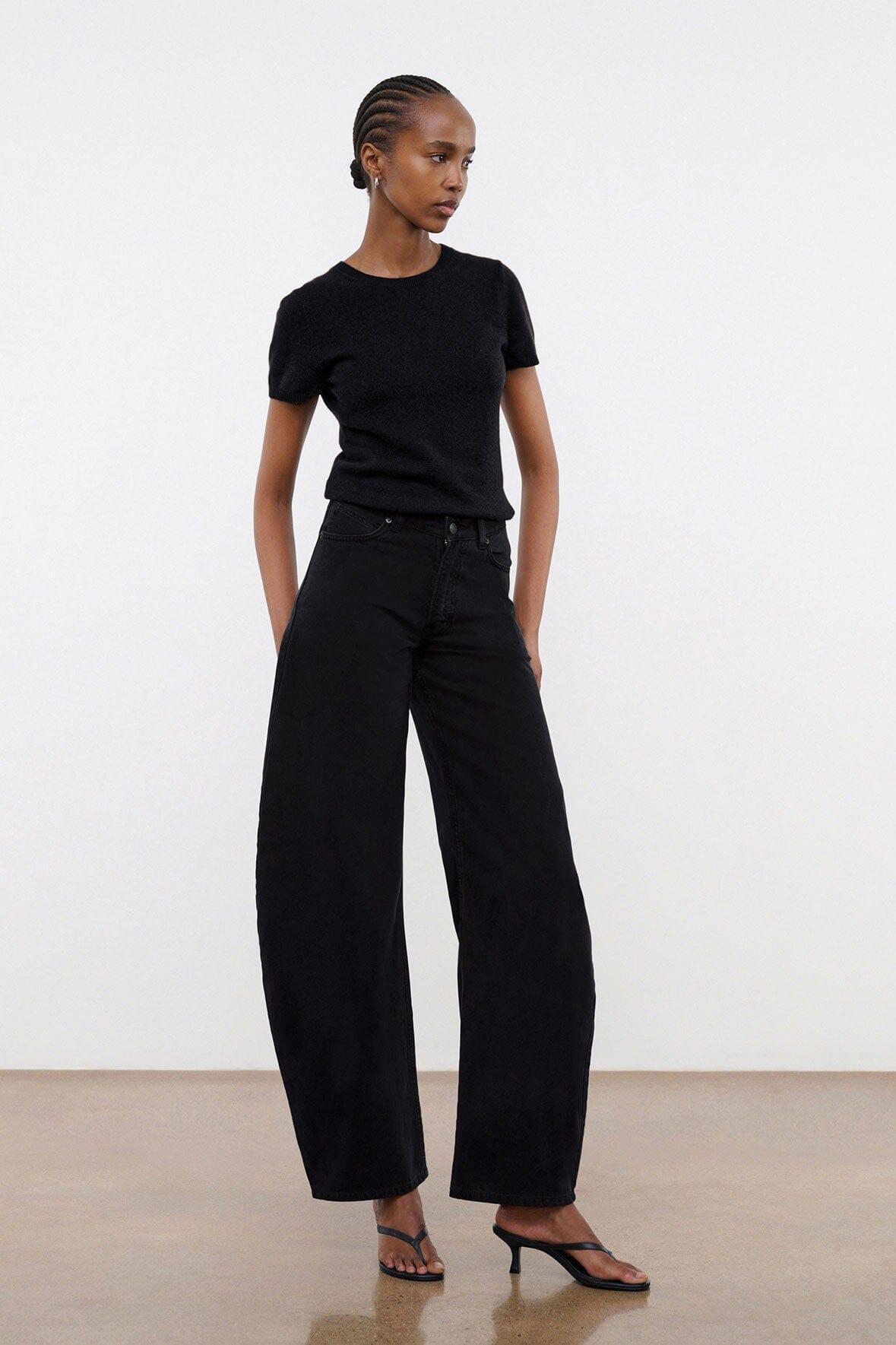 JACKSON STUDDED BARREL JEAN | BLACK Product Image