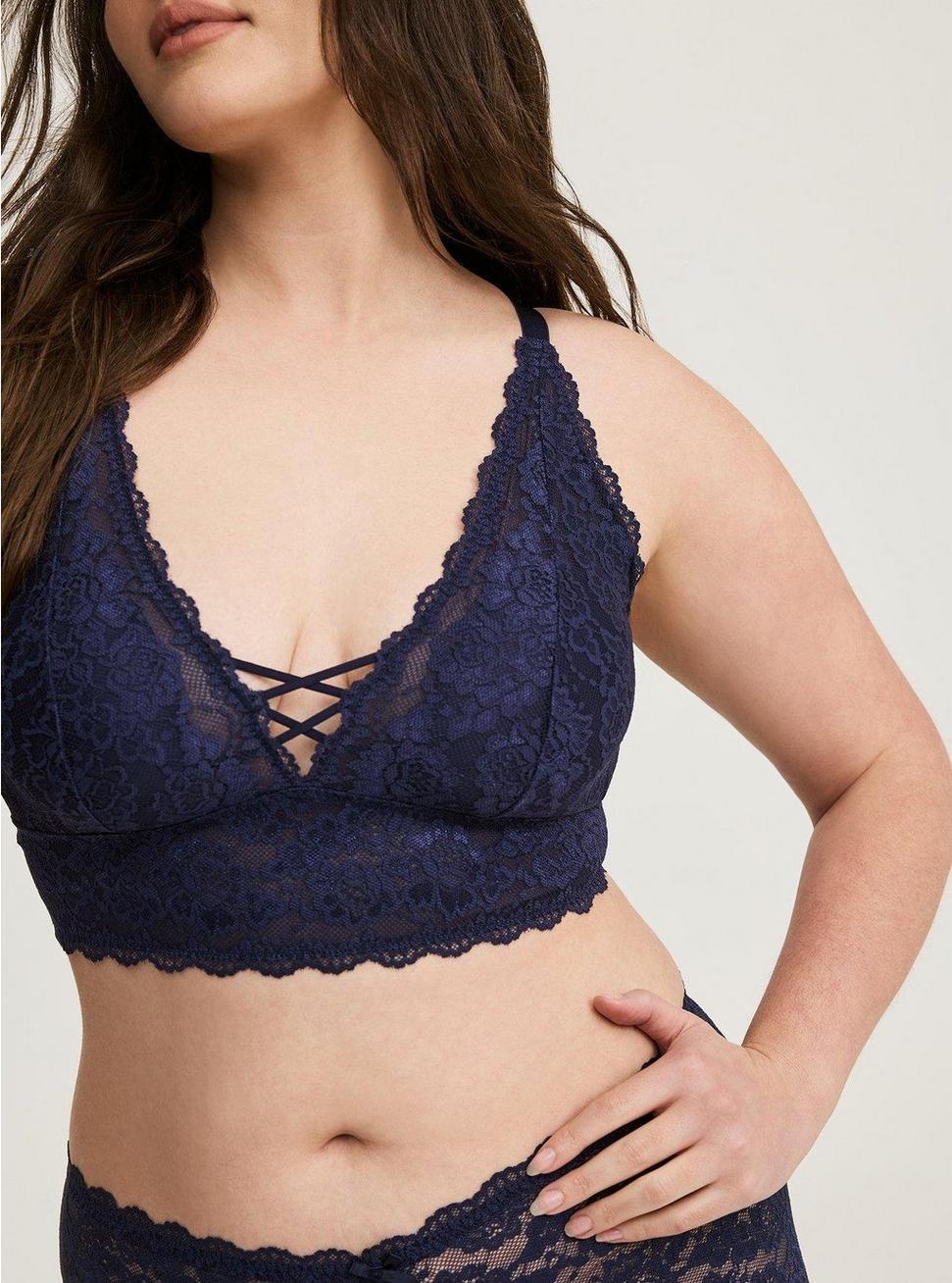 Lightly Lined Simply Lace XO Front Bralette Product Image