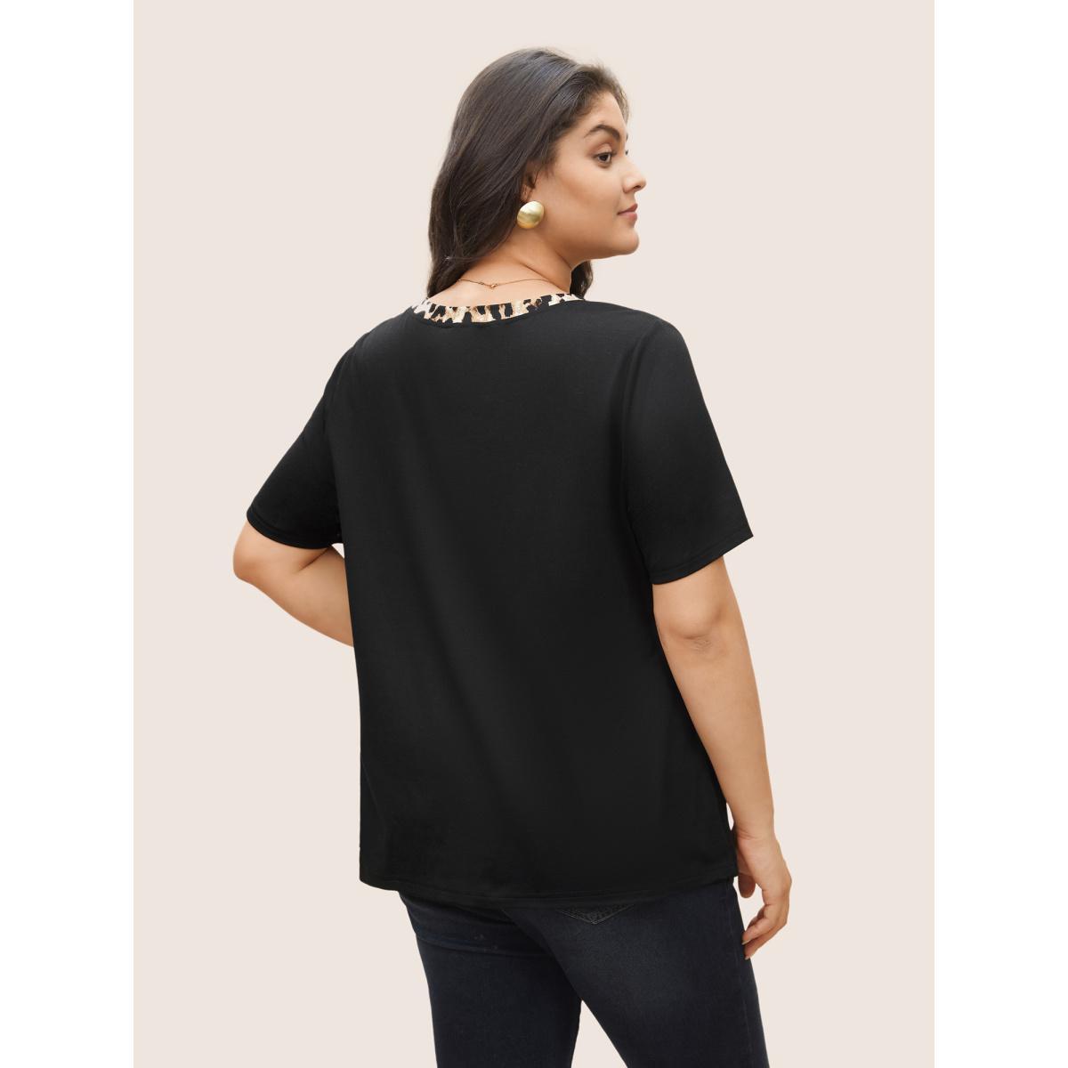 Plus Size Round Neck Leopard Print Patchwork T-shirt Black Women Casual Patchwork Leopard Round Neck Everyday T-shirts BloomChic 14-16/1X Product Image