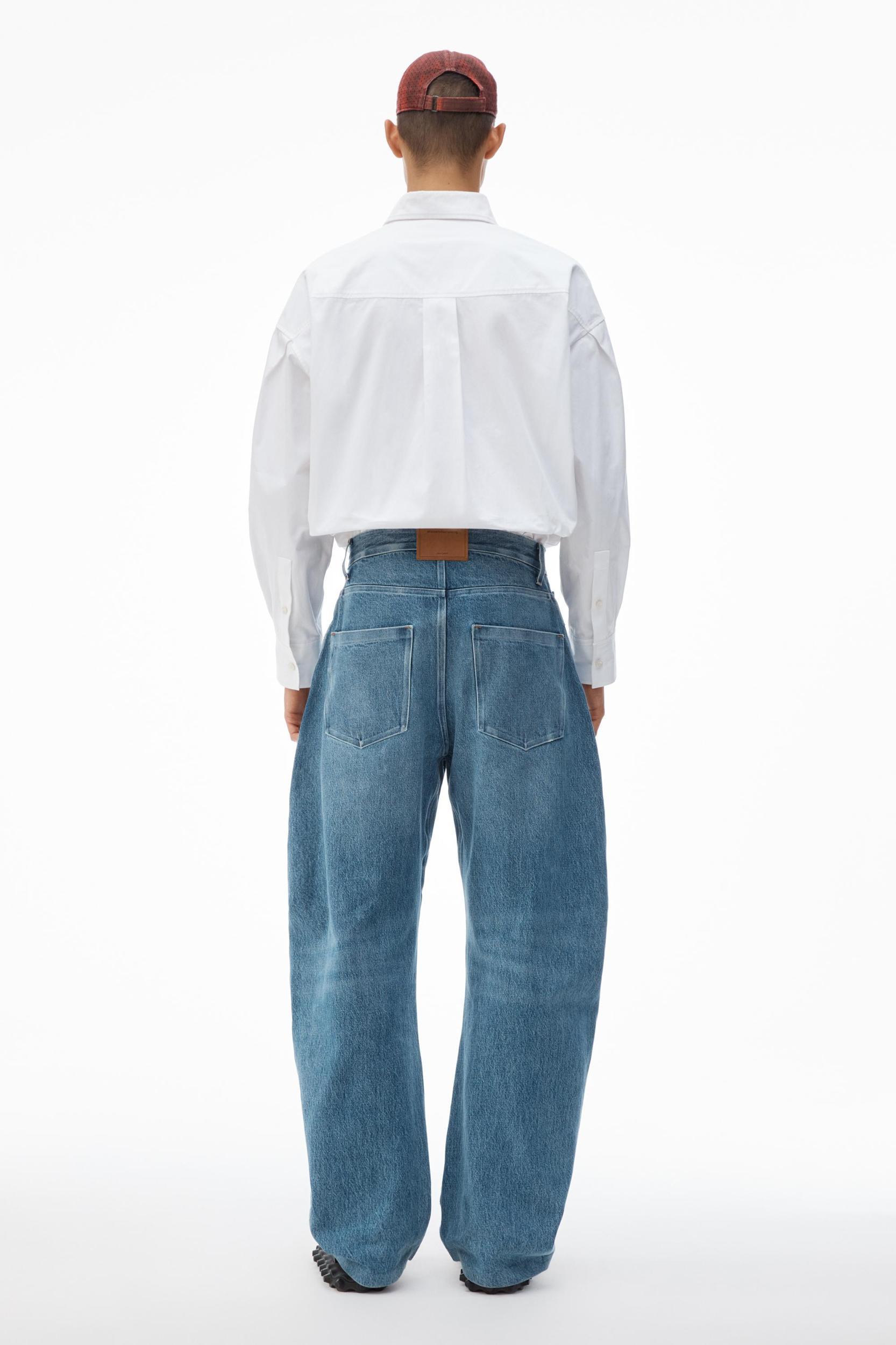 Rounded Denim Jeans With Bonded Seams Product Image
