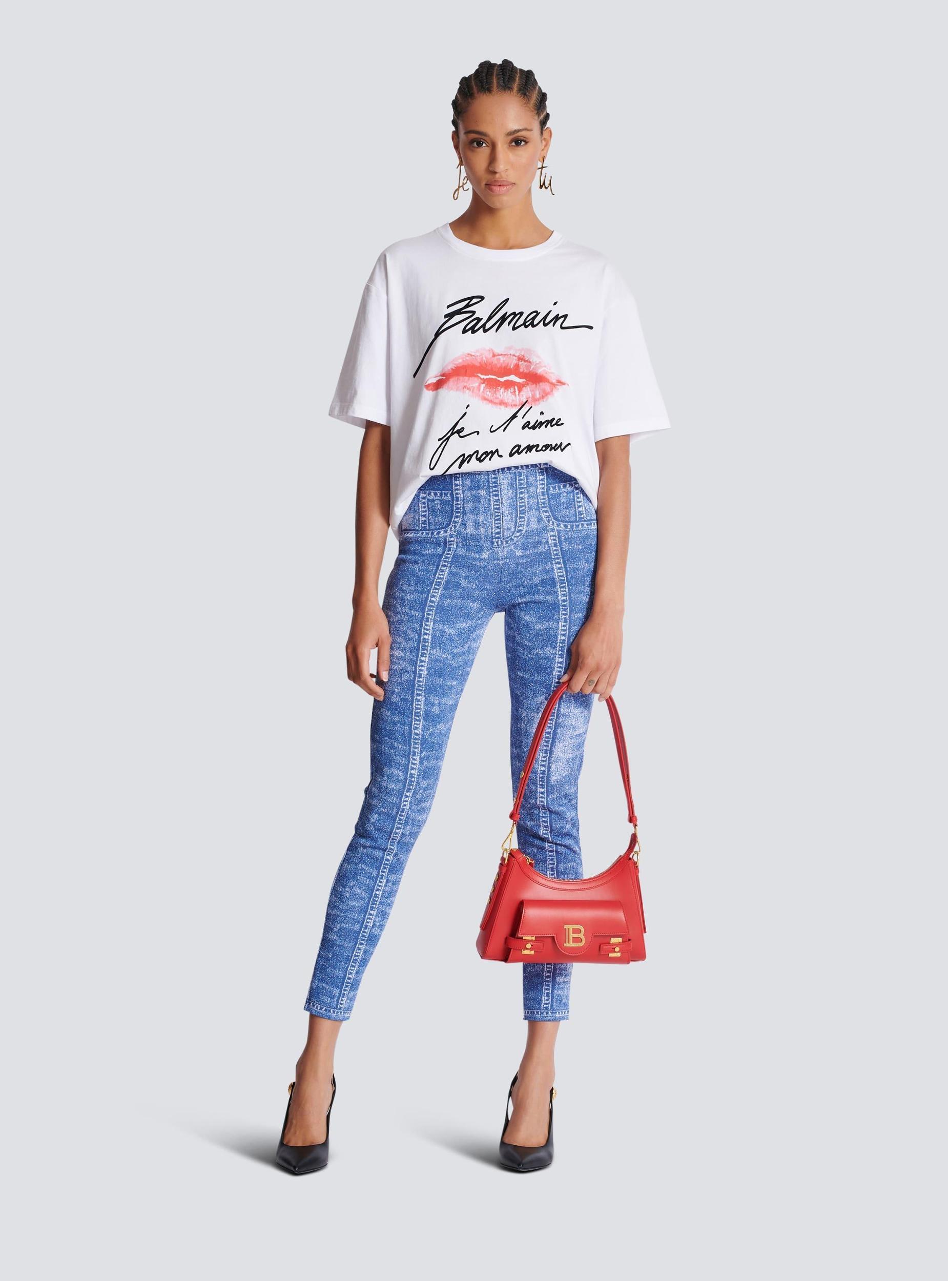 Short-sleeved T-shirt with Kiss print Product Image