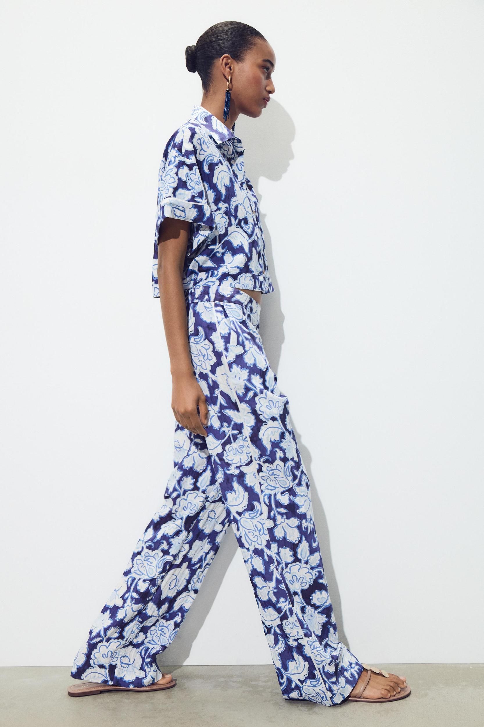 FLORAL PRINT PANTS Product Image
