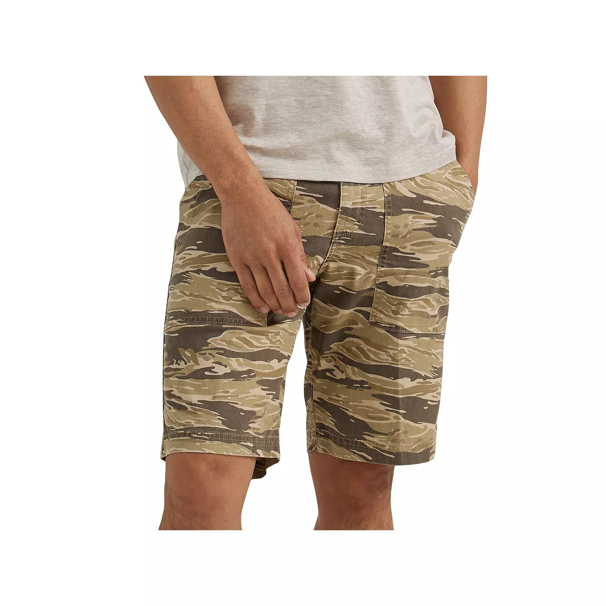Men's Wrangler 10" Utility Shorts, Size: 40, Tiger Brown Camo Product Image