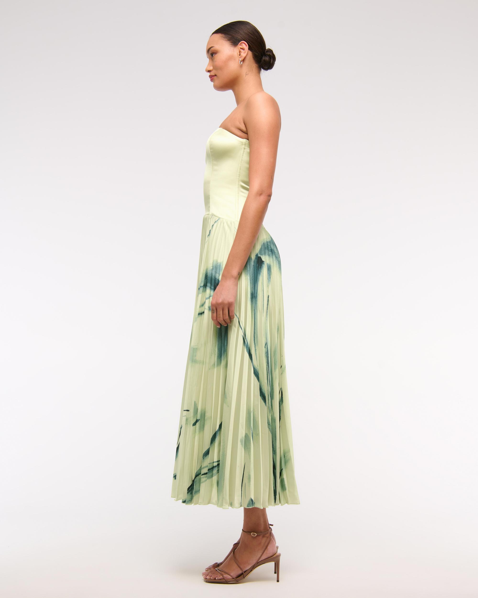 The A&F Giselle Drop-Waist Maxi Dress Product Image