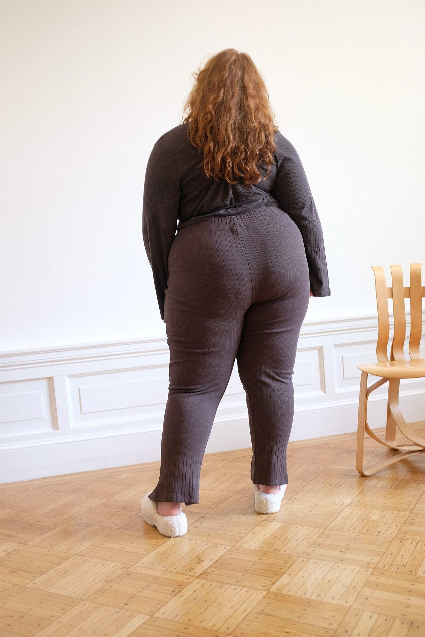 Slit Legging - Chocolate Mousse Product Image