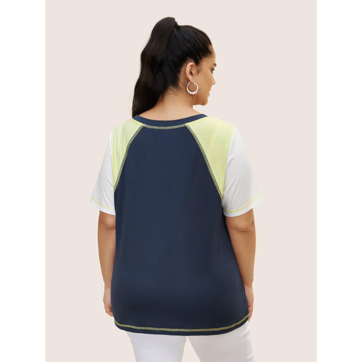 Plus Size Round Neck Contrast Patchwork Quilted T-shirt Navy Women Casual Contrast Round Neck Everyday T-shirts BloomChic 18-20/2X Product Image