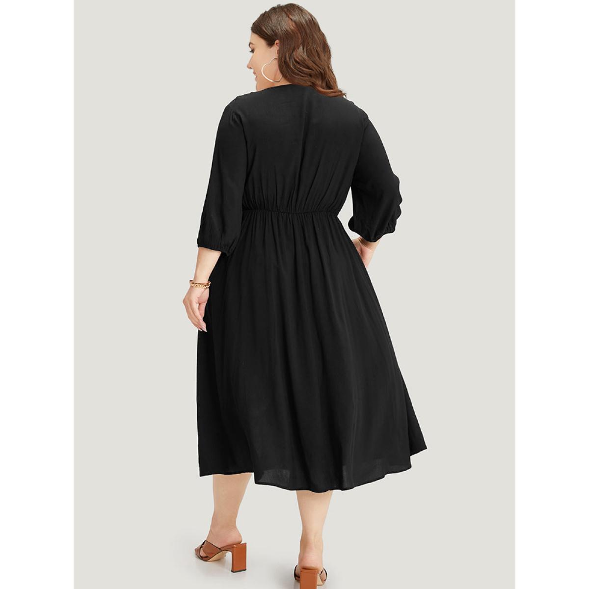 Plus Size Floral Embroidered Patchwork Pocket Elastic Cuffs Dress Black Women Vacation Elastic cuffs V-neck Elbow-length sleeve Curvy Midi Dress BloomChic 14-16/1X Product Image