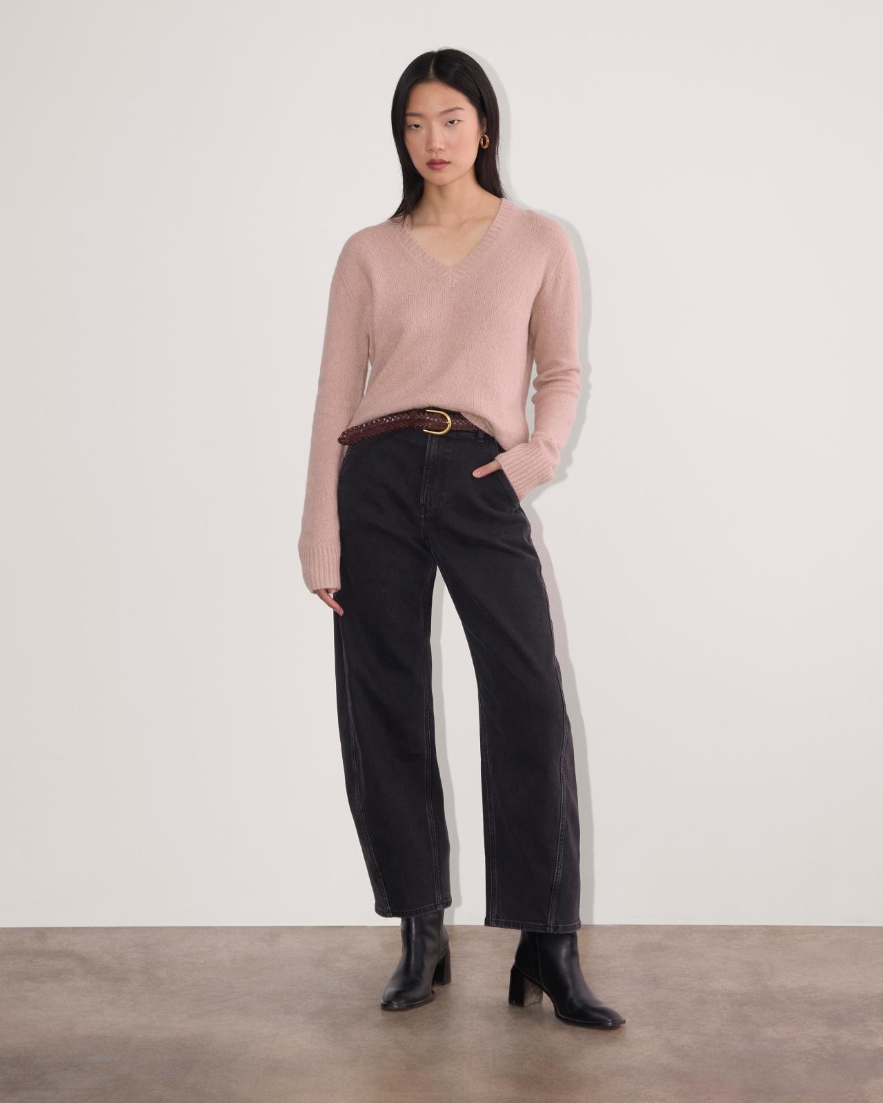 The V-Neck Sweater in Plush Cotton Product Image