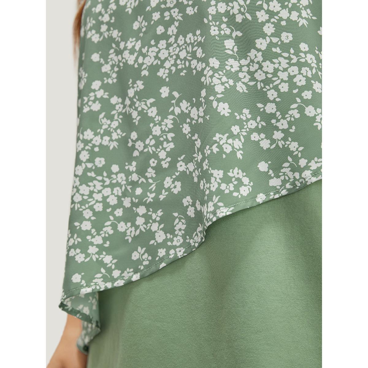 Plus Size Ditsy Floral Patchwork Tank Top Women Sage Elegant Patchwork Round Neck Dailywear Tank Tops Camis BloomChic 26/4X Product Image