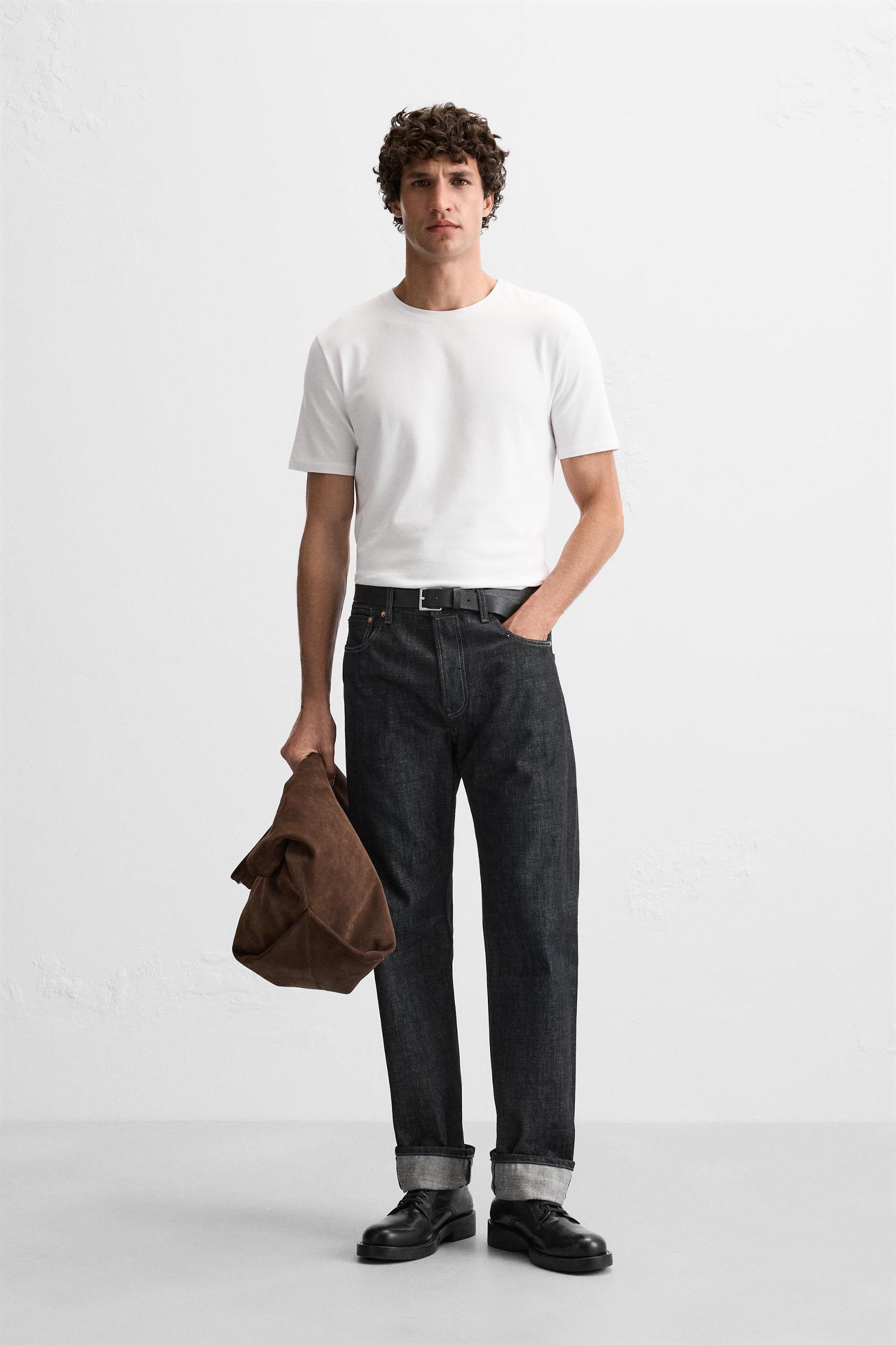 BASIC SLIM FIT T-SHIRT Product Image