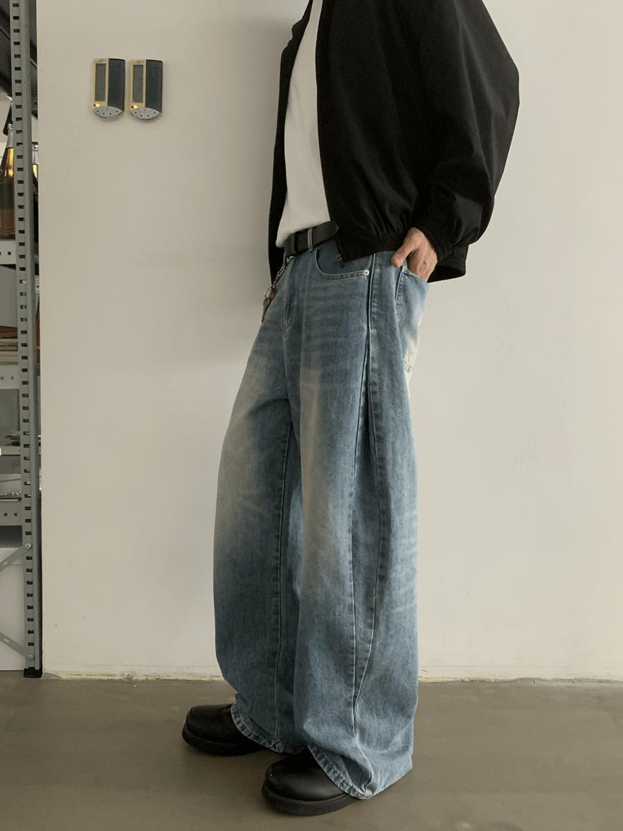 RT No. 18877 WASHED BLUE DENIM STRAIGHT JEANS Product Image