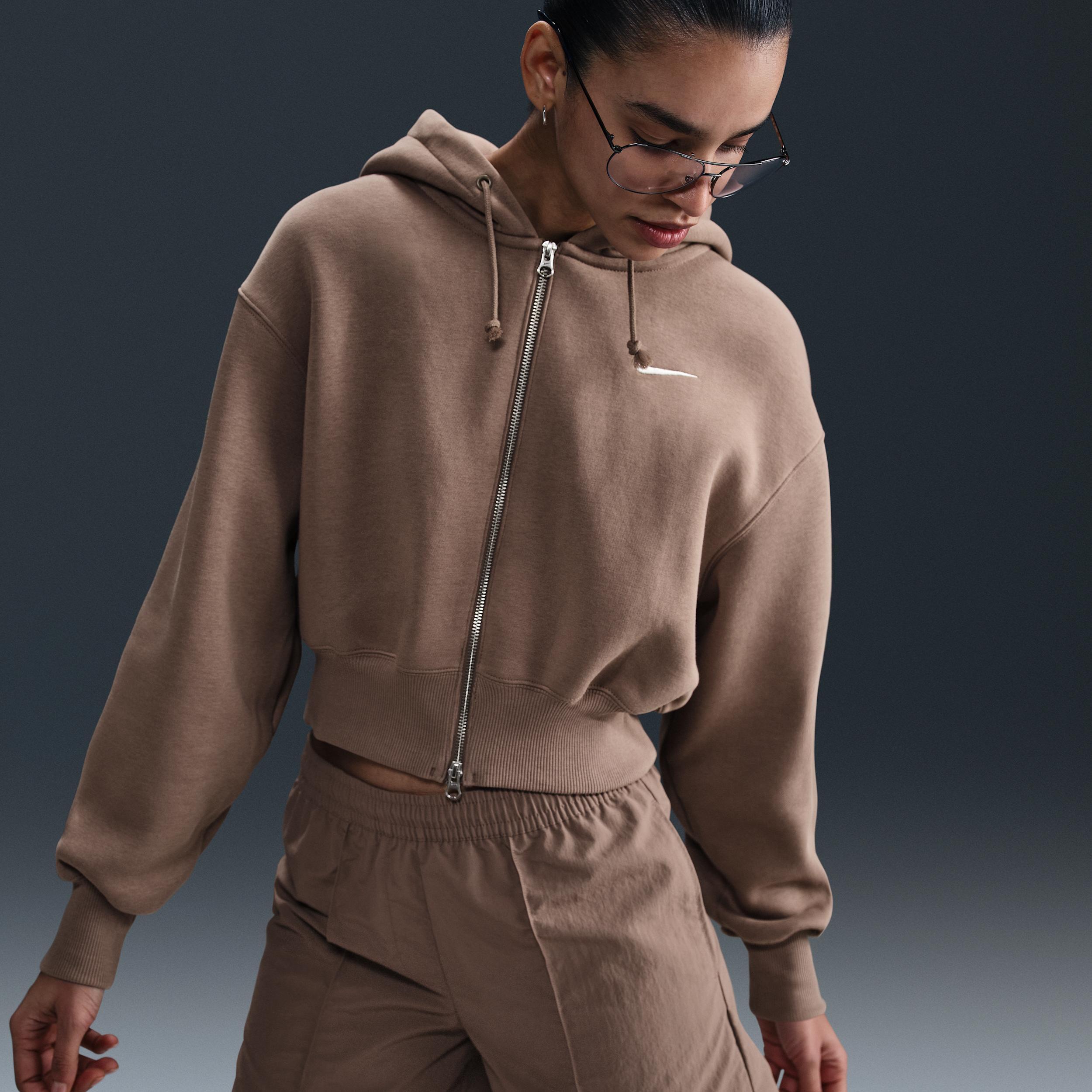 Women's Nike Sportswear Everything Wovens Mid-Rise 5" Shorts Product Image