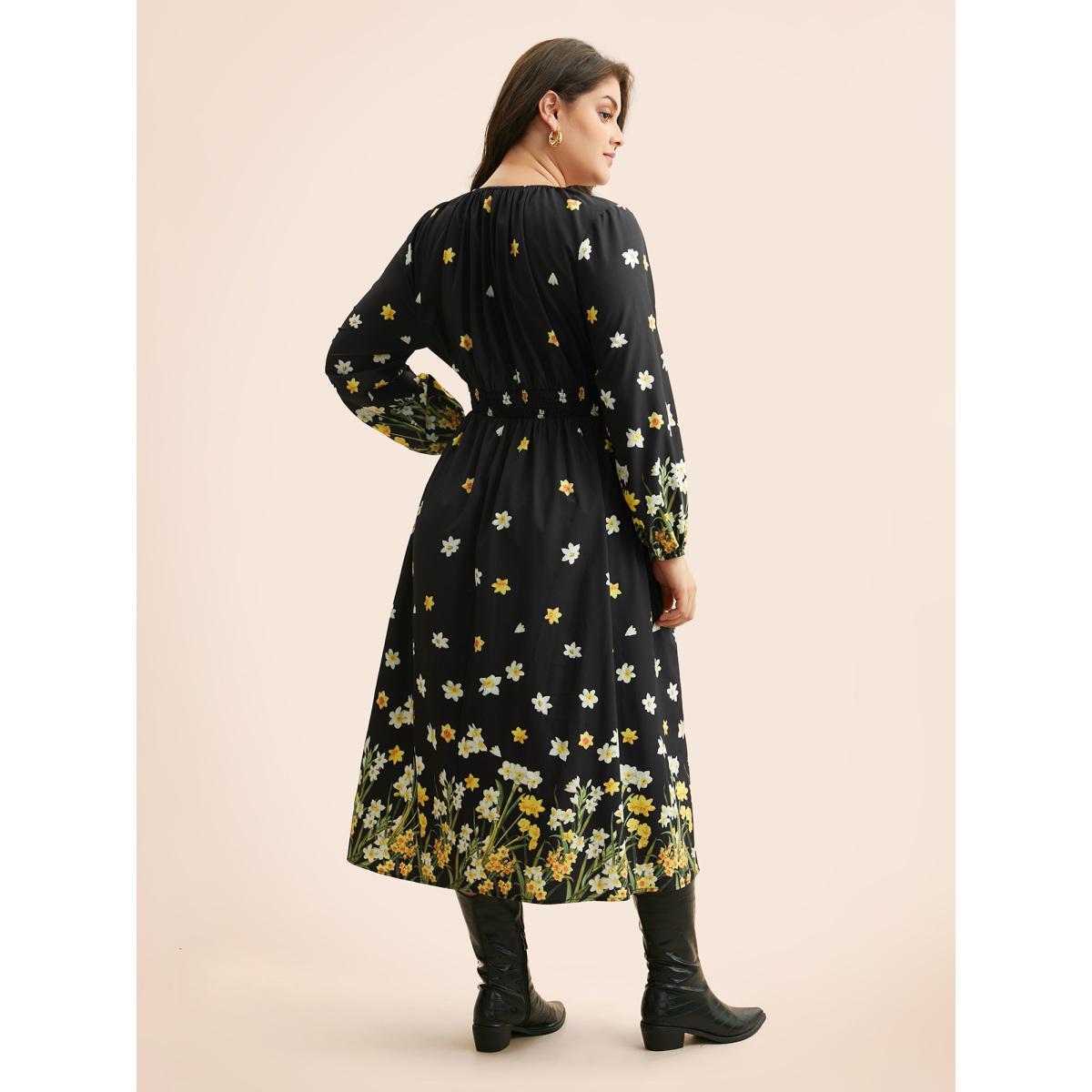 Plus Size Boho Print Shirred Gathered Maxi Dress Black Women Elegant Gathered Round Neck Long Sleeve Curvy BloomChic 30/6X Product Image