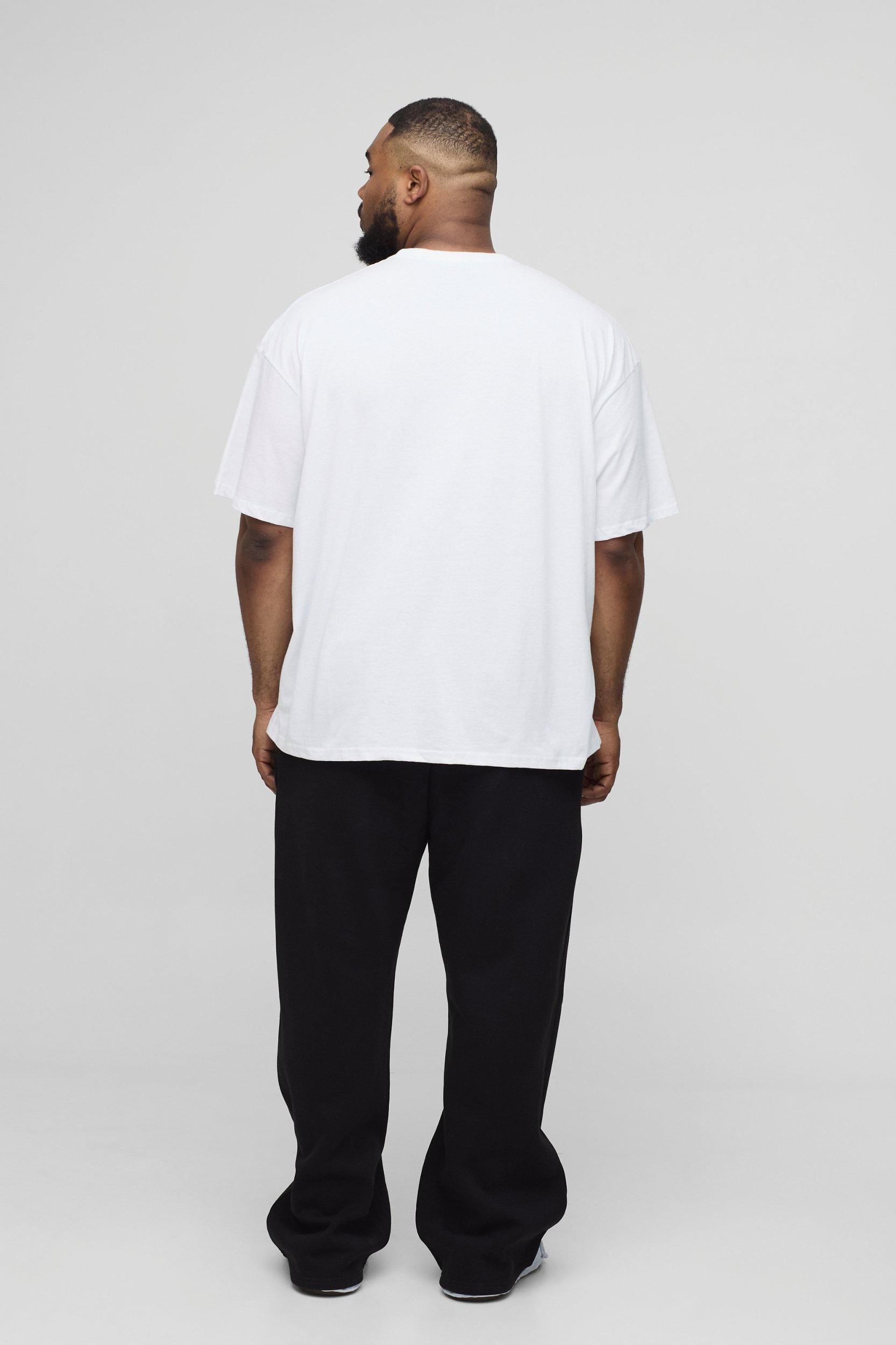 Plus Oversized Eazy-E License Print T-Shirt | boohooMAN USA Product Image