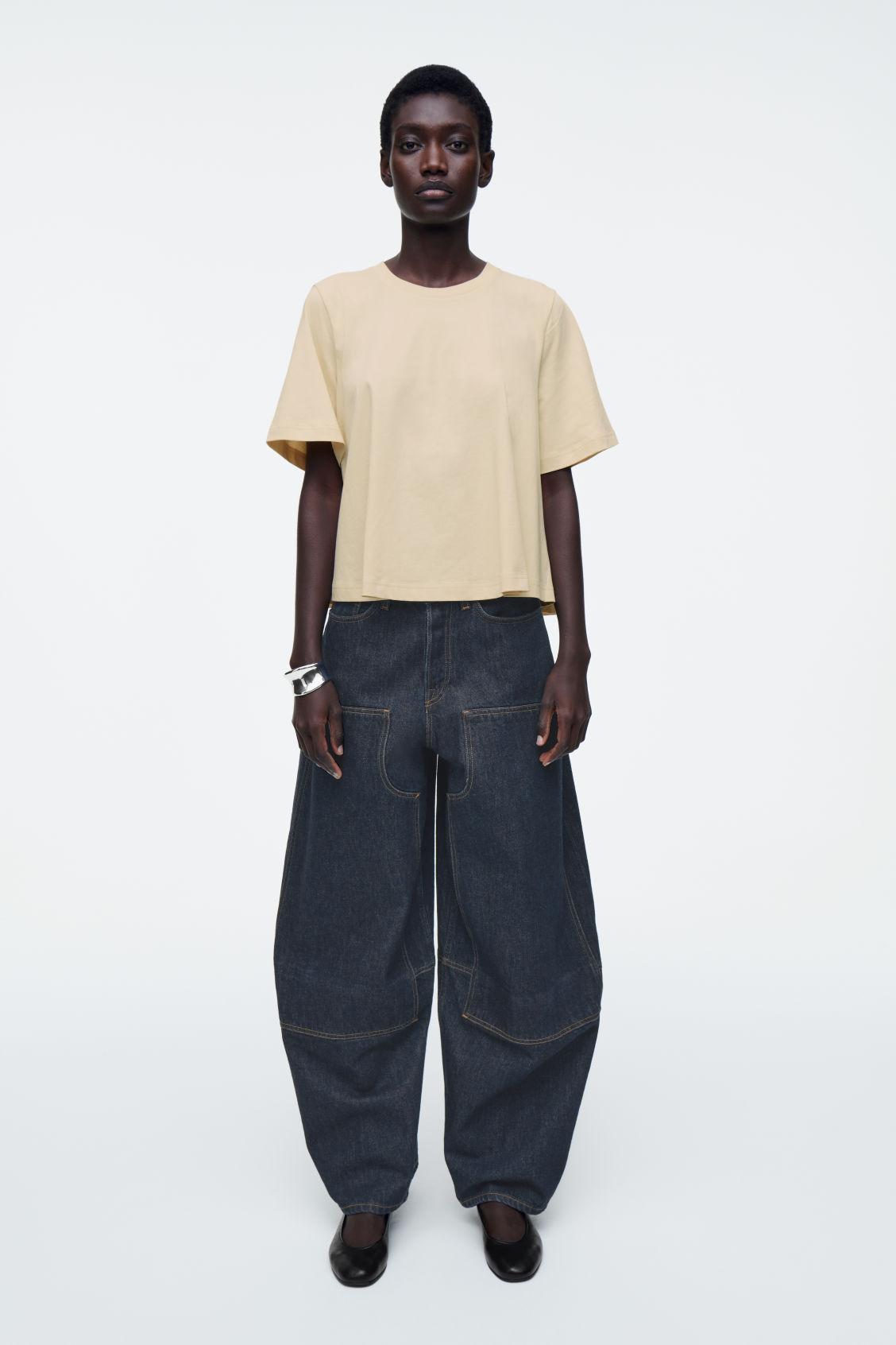 RELAXED TRAPEZE T-SHIRT Product Image