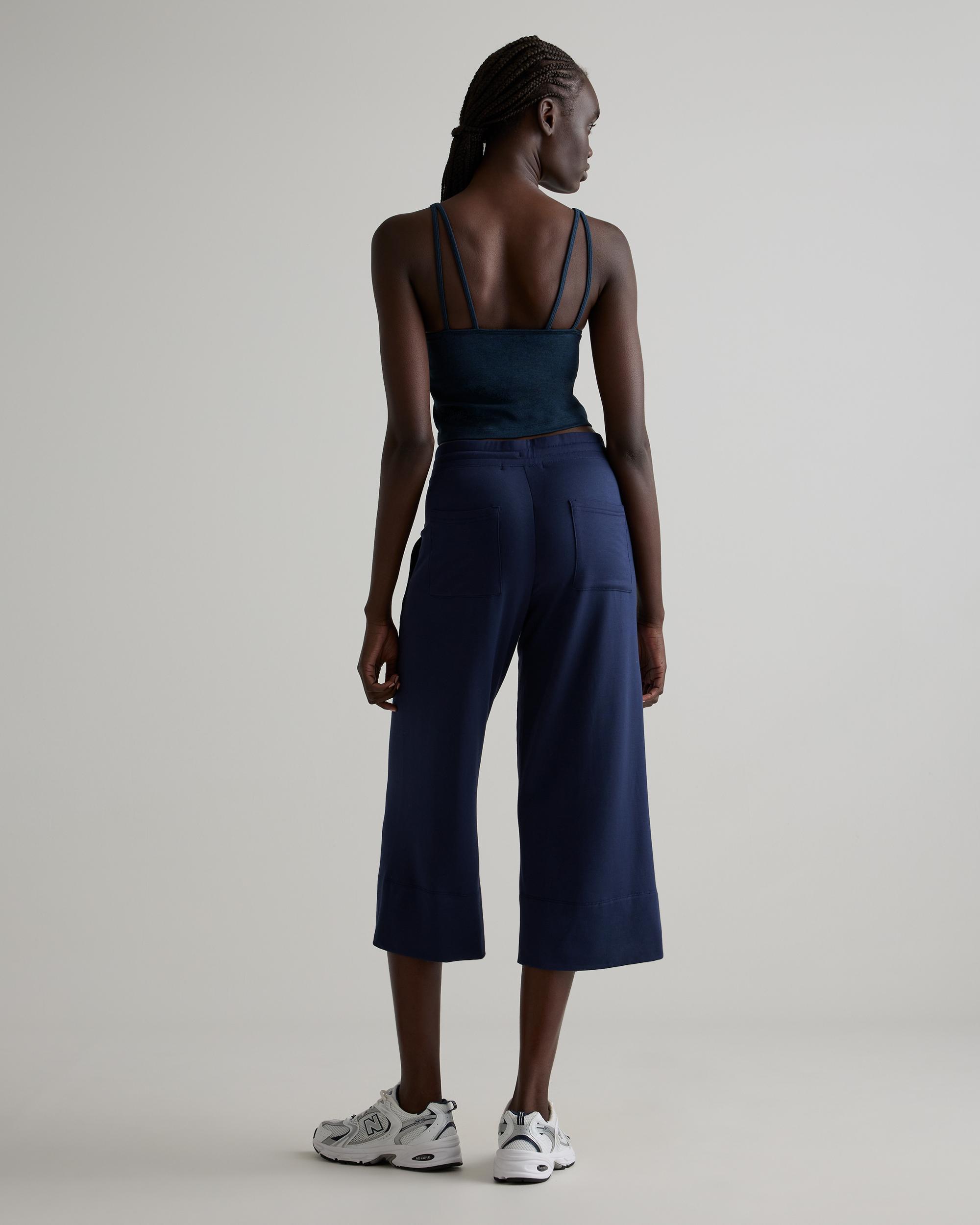 Quince | Women's Wide Leg Fleece SweatPants Supersoft Fleece Lounge Pants Capri, Size XS, Lenzing Modal Product Image