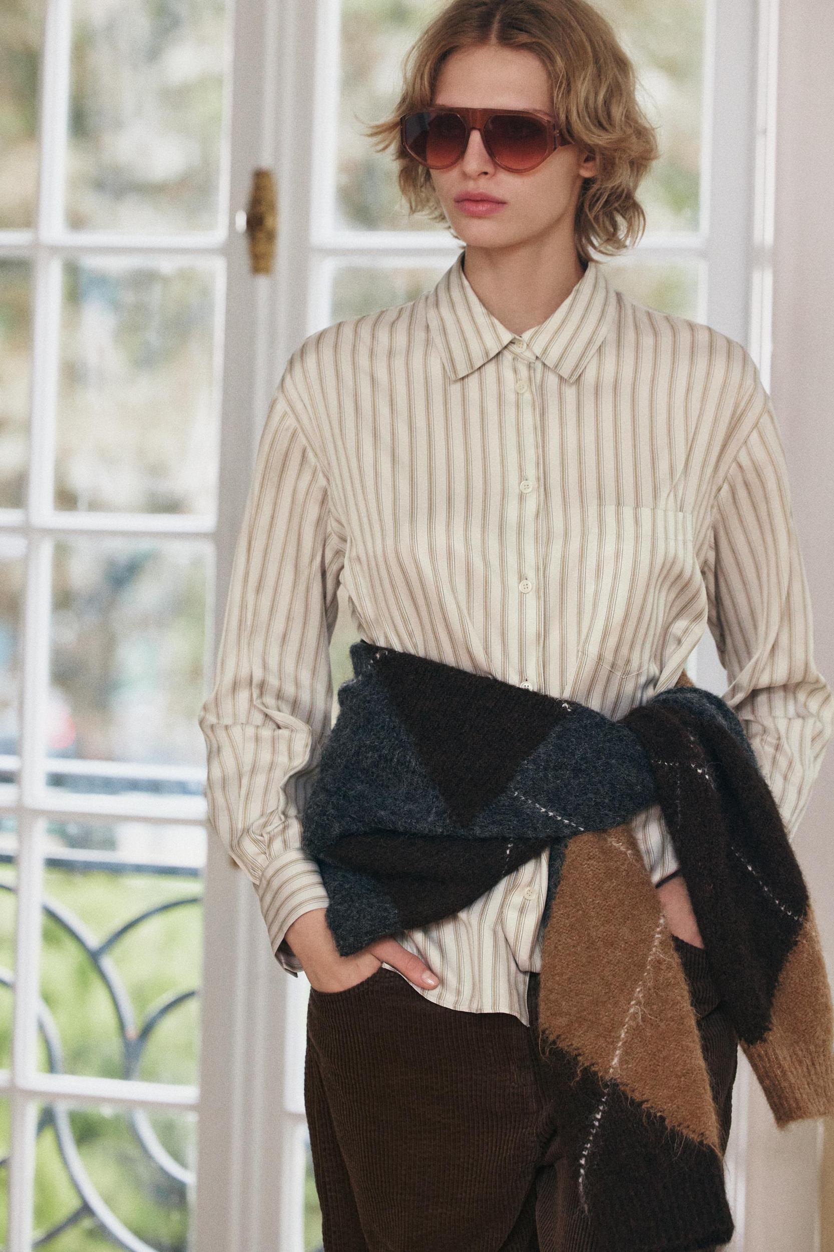 KNIT ARGYLE SWEATER Product Image