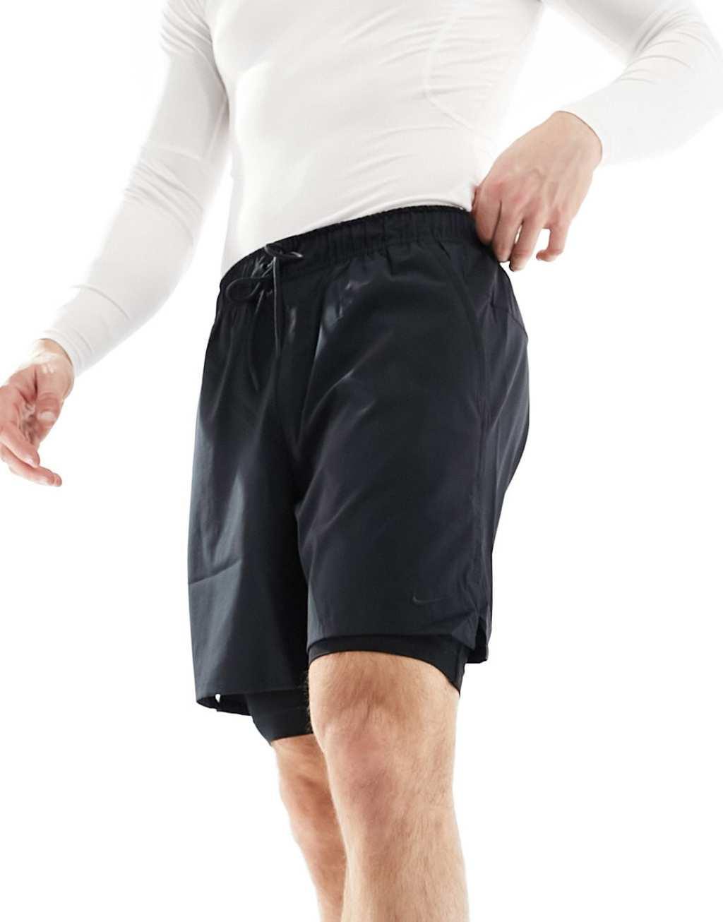 Nike Training Dri-FIT Unlimited woven 7in 2 Product Image
