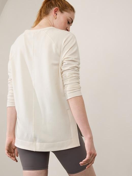 Coaster Luxe Recover Sweatshirt Product Image
