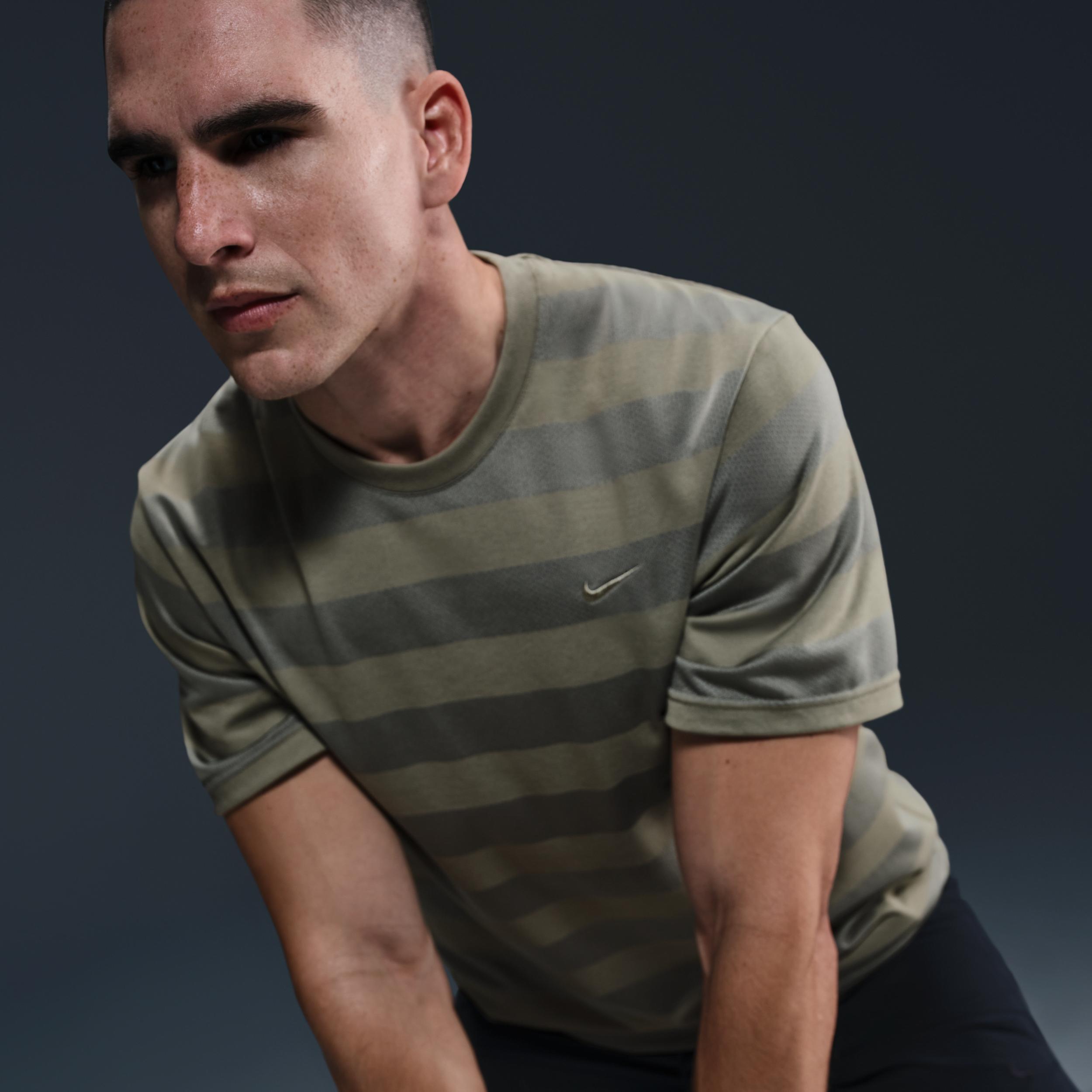 Nike Men's Primary Dri-FIT Short-Sleeve Fitness Top Product Image