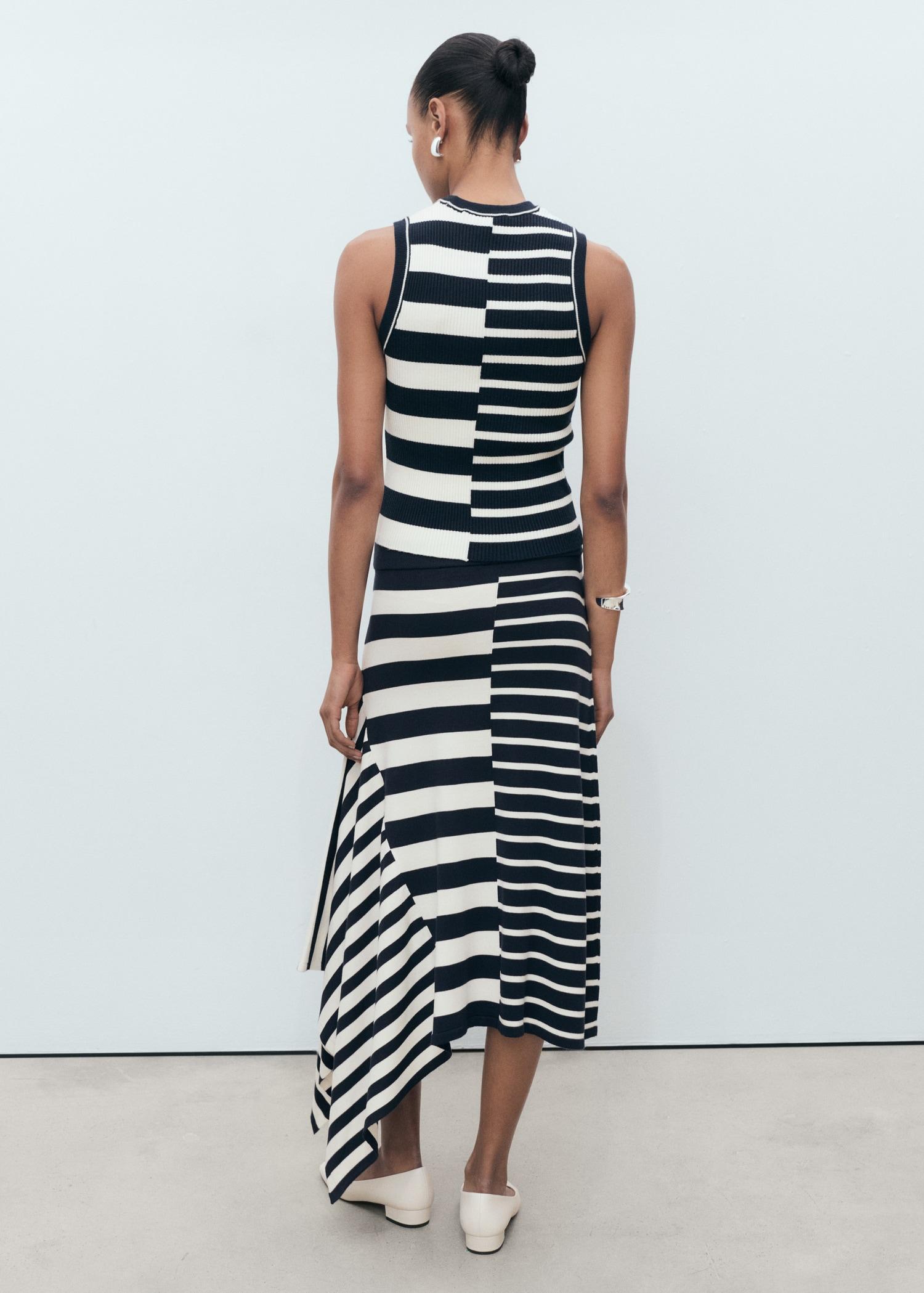 Asymmetrical striped knitted skirt - Women | MANGO USA Product Image