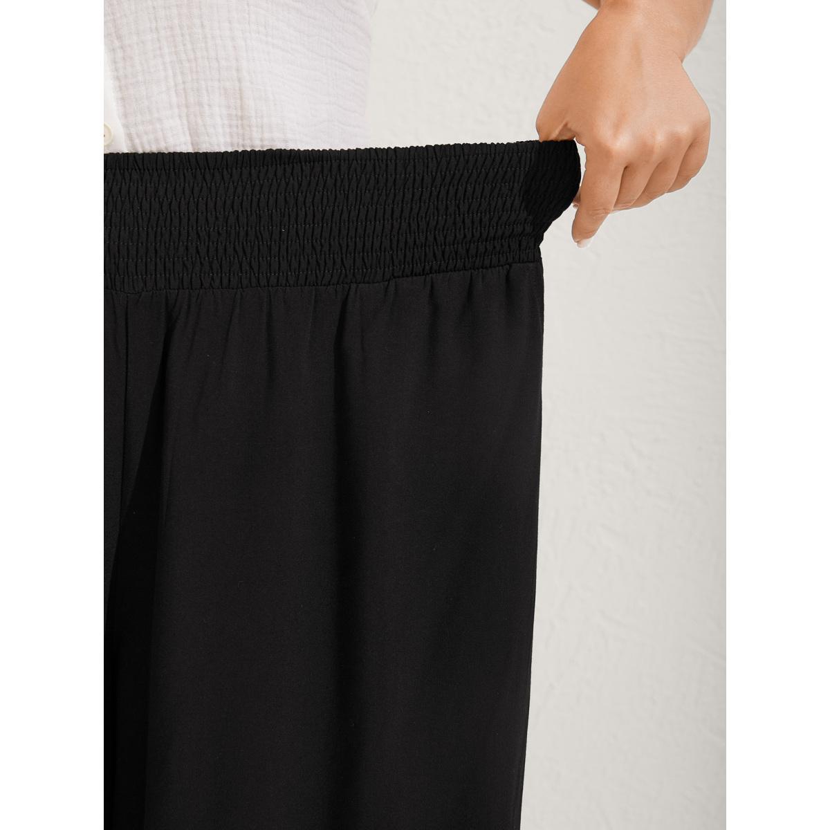 Plus Size Ruffled Curvy Hem Wide-Leg Pants Women Black Resort Wide Leg Mid Rise Vacation Pants BloomChic 26/4X Product Image