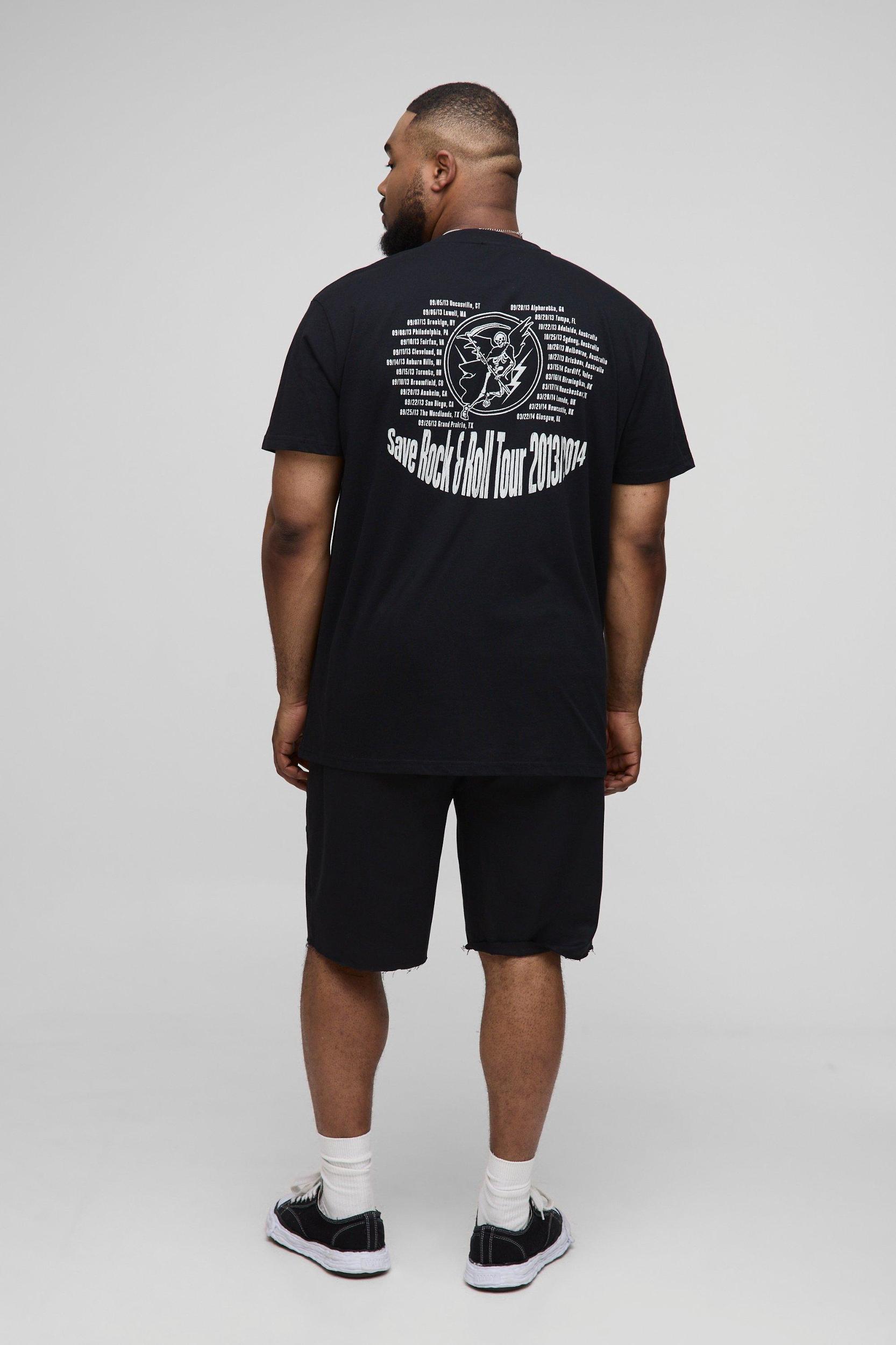 Plus Relaxed Fit Elasticated Waist Applique Shorts | boohooMAN USA Product Image