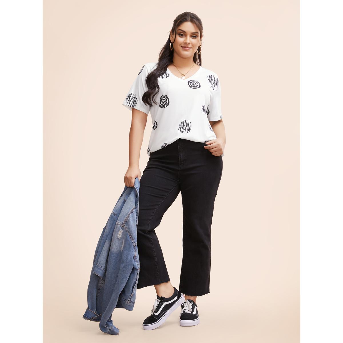 Plus Size Graffiti Print V Neck T-shirt Originalwhite Women Casual Non Art&design V-neck Everyday T-shirts BloomChic 12/L Product Image