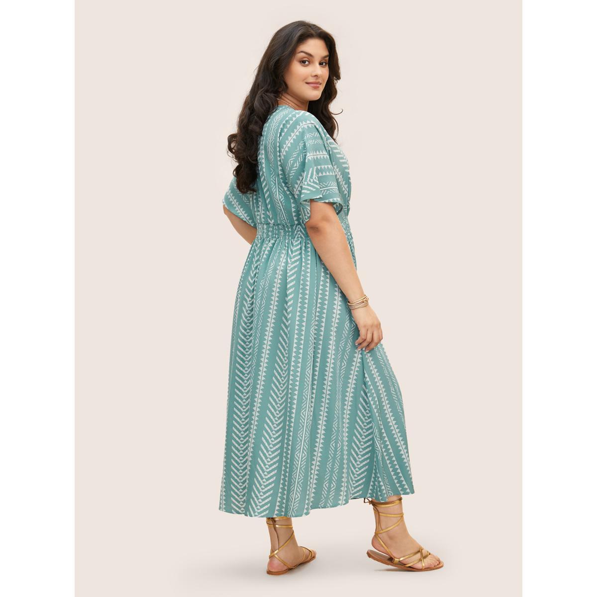Plus Size Solid Geometric Dolman Sleeve Pocket Shirred Split Hem Dress Palemauve Women Resort Non V-neck Half Sleeve Curvy Long Dress BloomChic 12/L Product Image