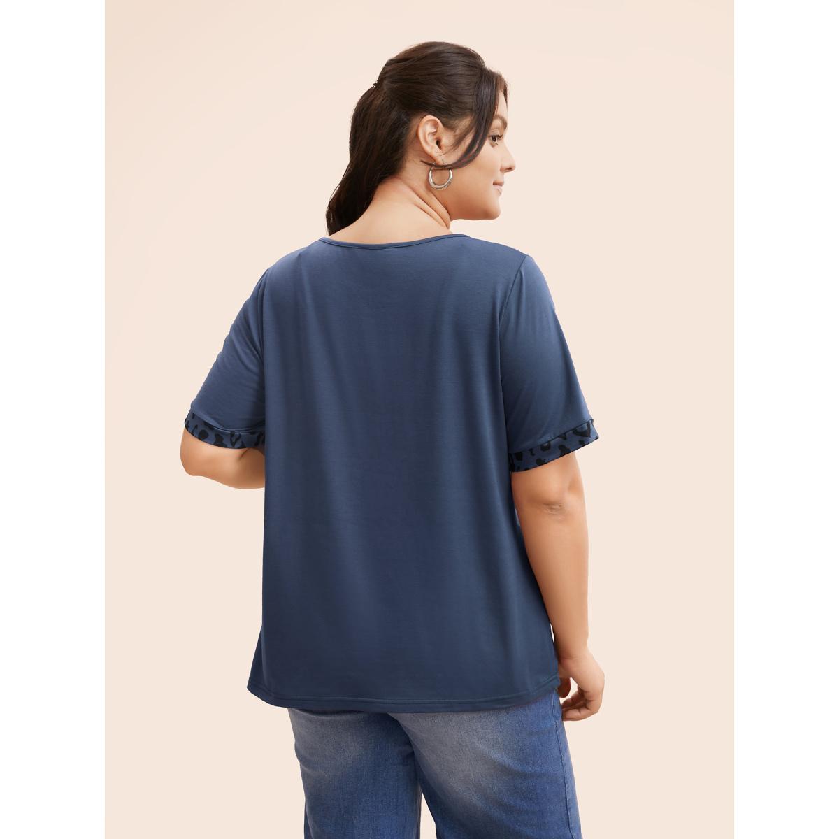 Plus Size V Neck Patchwork Leopard Print T-shirt Eggplant Women Casual Contrast V-neck Everyday T-shirts BloomChic 26/4X Product Image