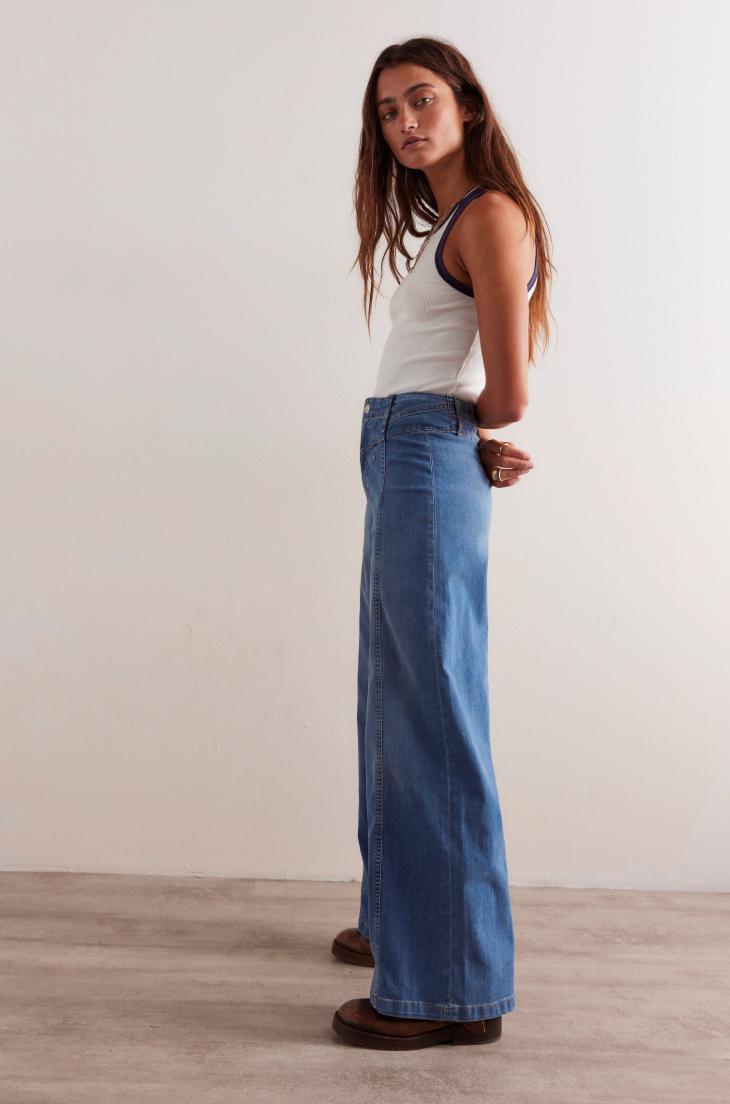Libre Wide Leg Pant Product Image