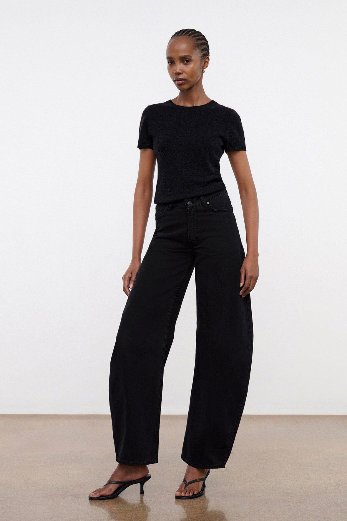 JACKSON STUDDED BARREL JEAN | BLACK Product Image