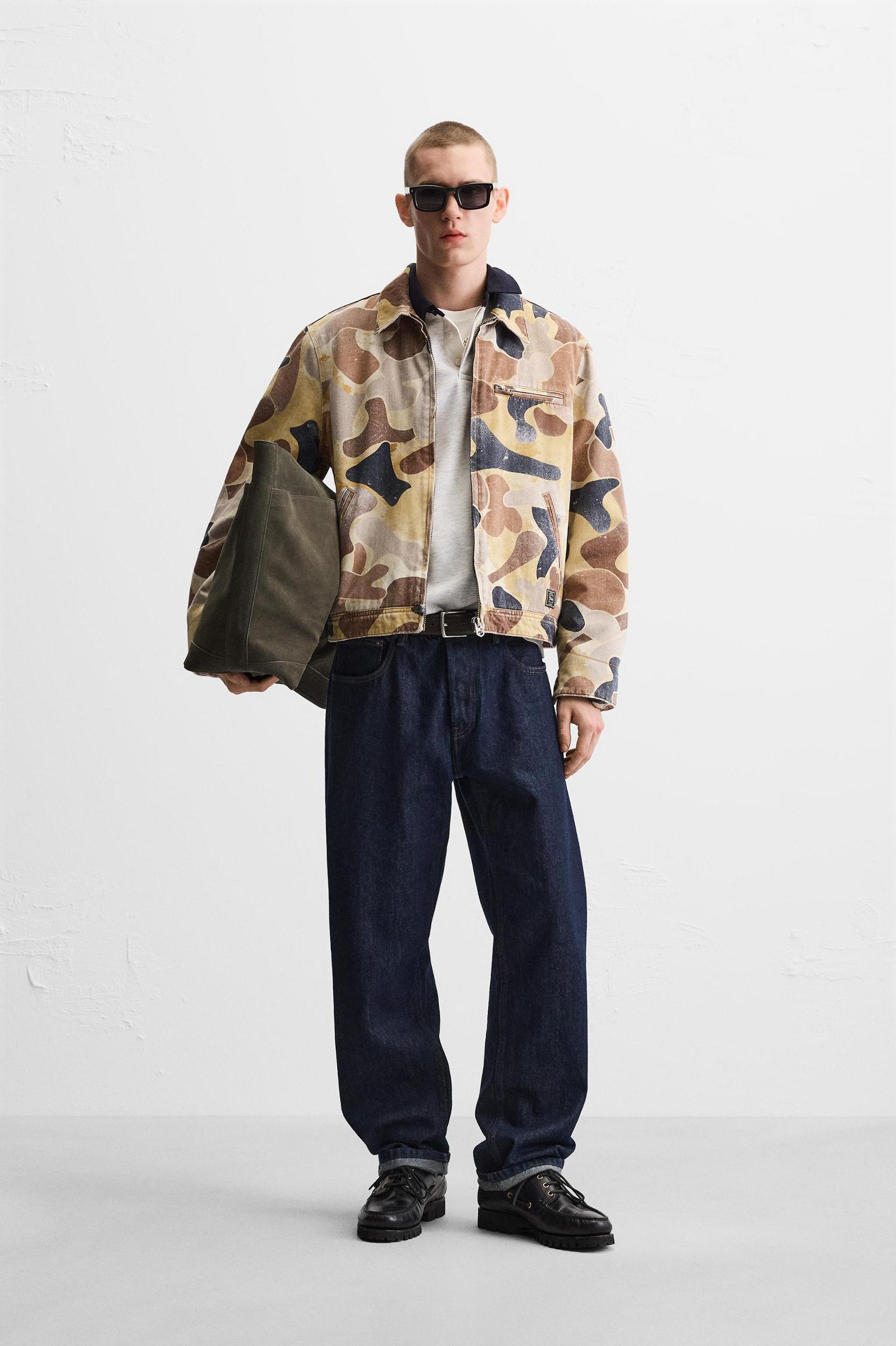 ABSTRACT PRINT JACKET Product Image