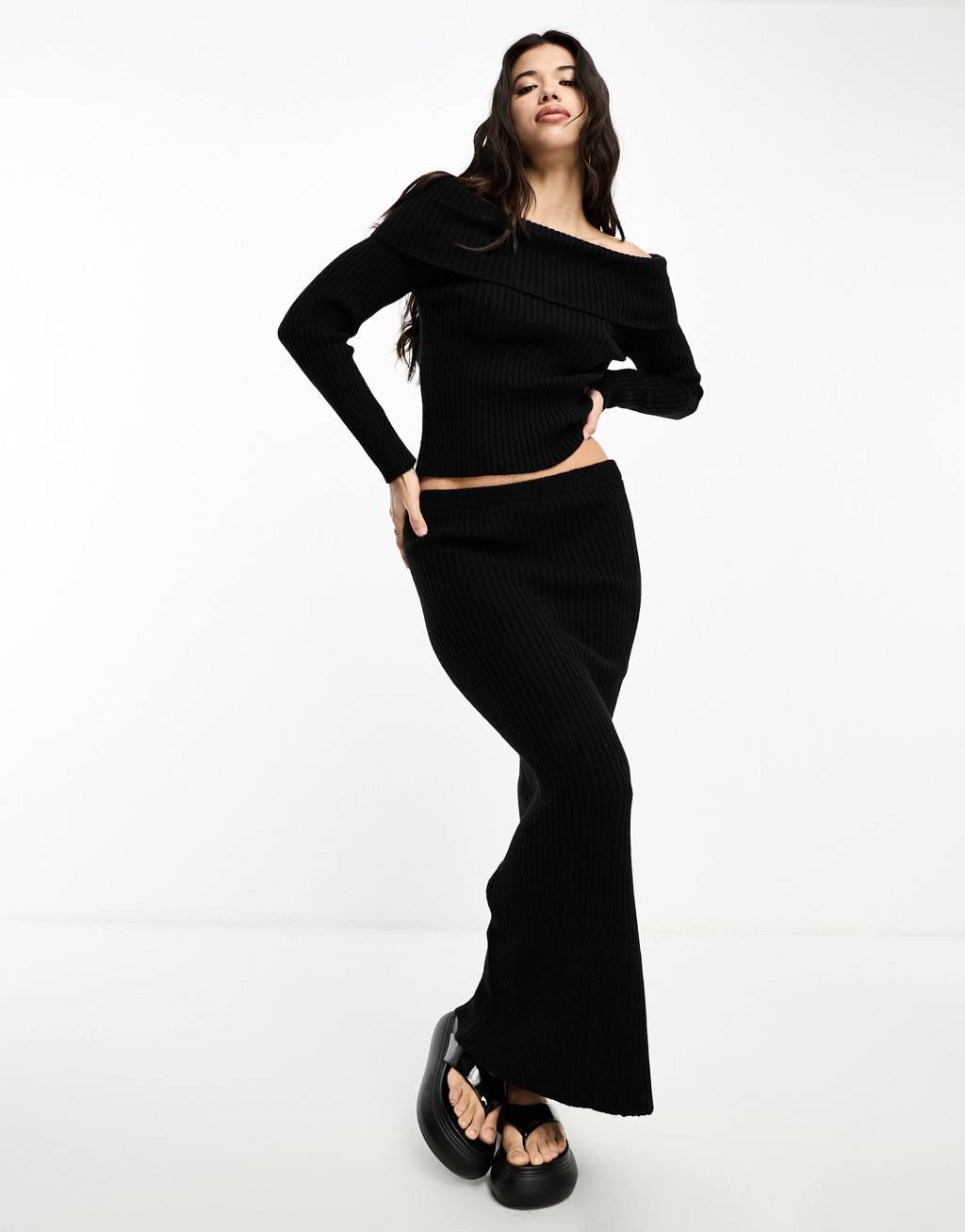 Kaiia knitted maxi side split skirt Product Image