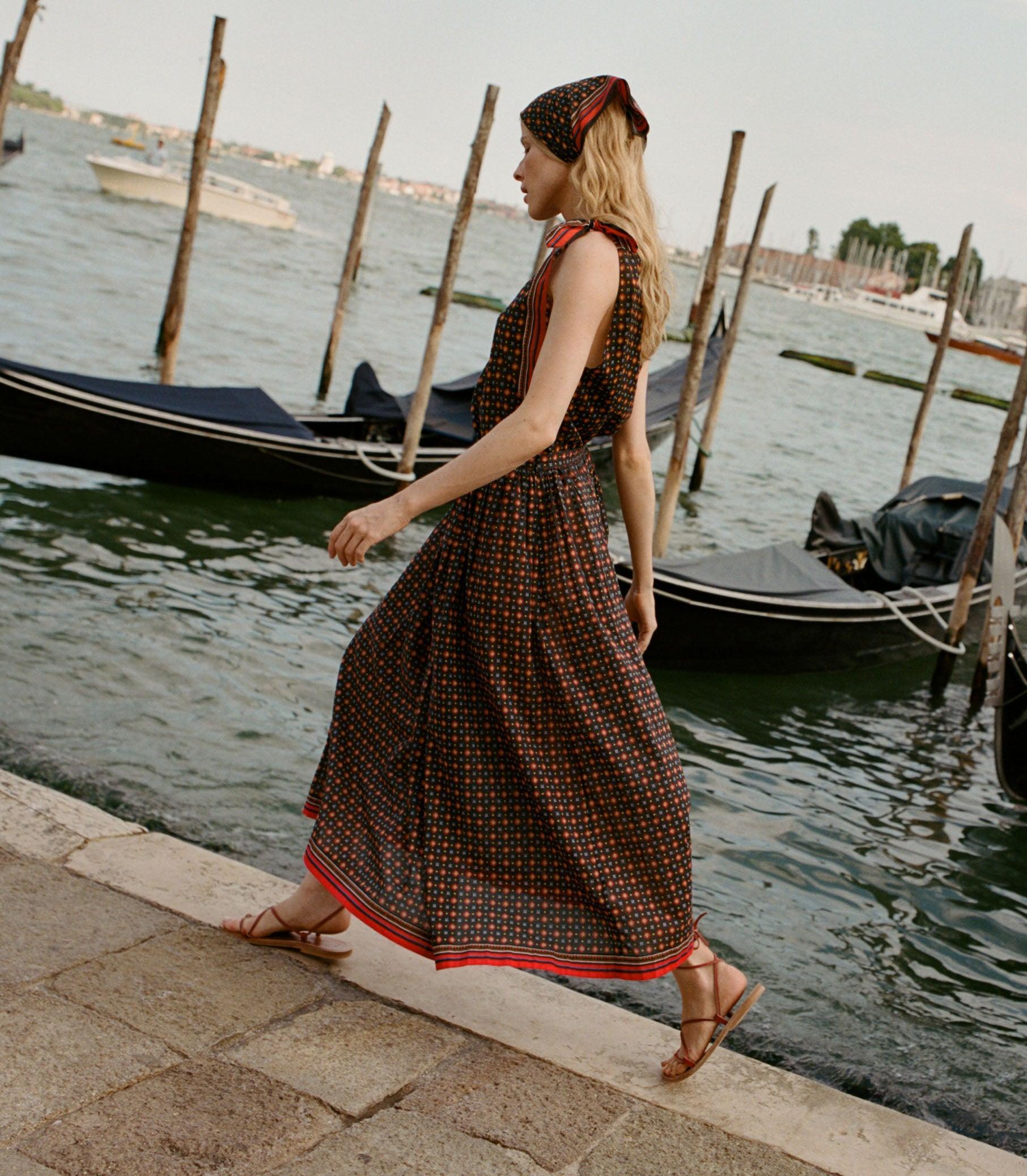 MARICETTE SKIRT -- NOIR MONTMARTRE FOULARD Product Image